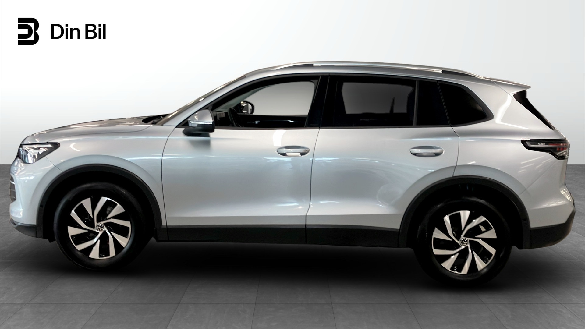 Volkswagen Tiguan UWB37J