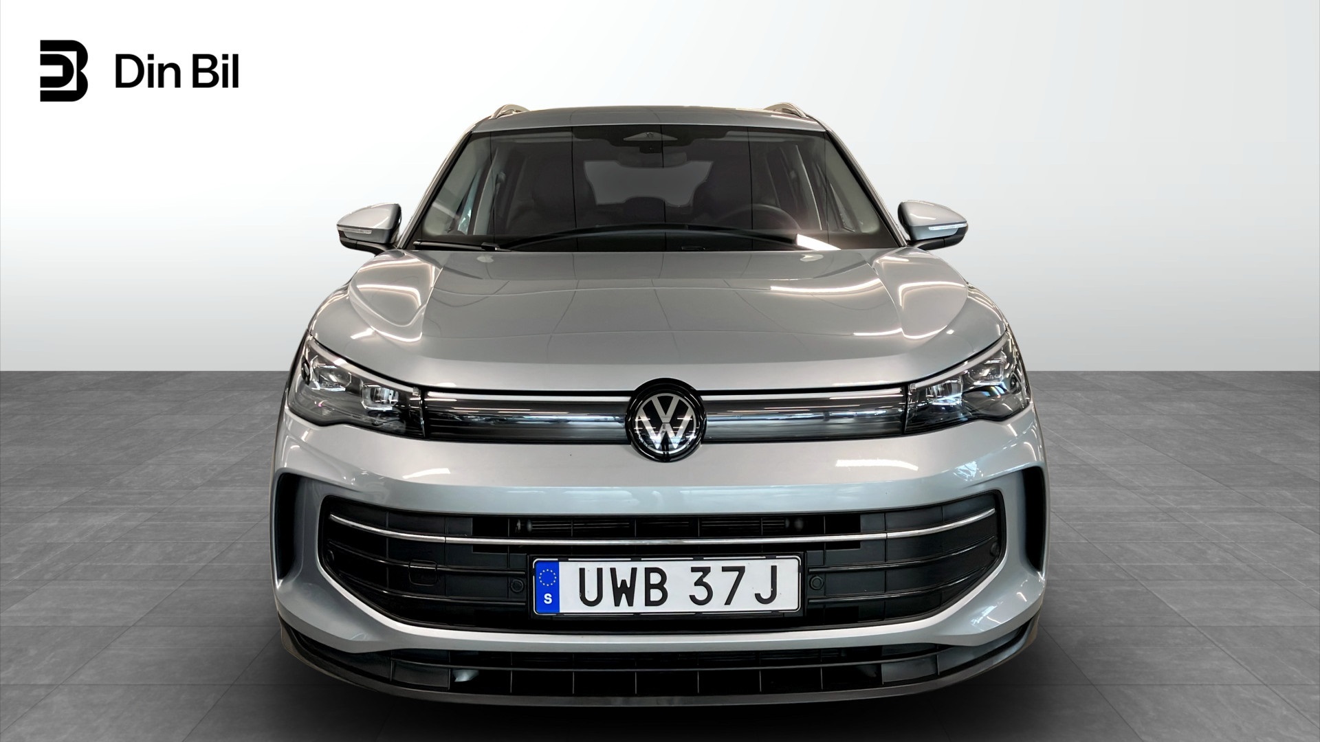 Volkswagen Tiguan UWB37J
