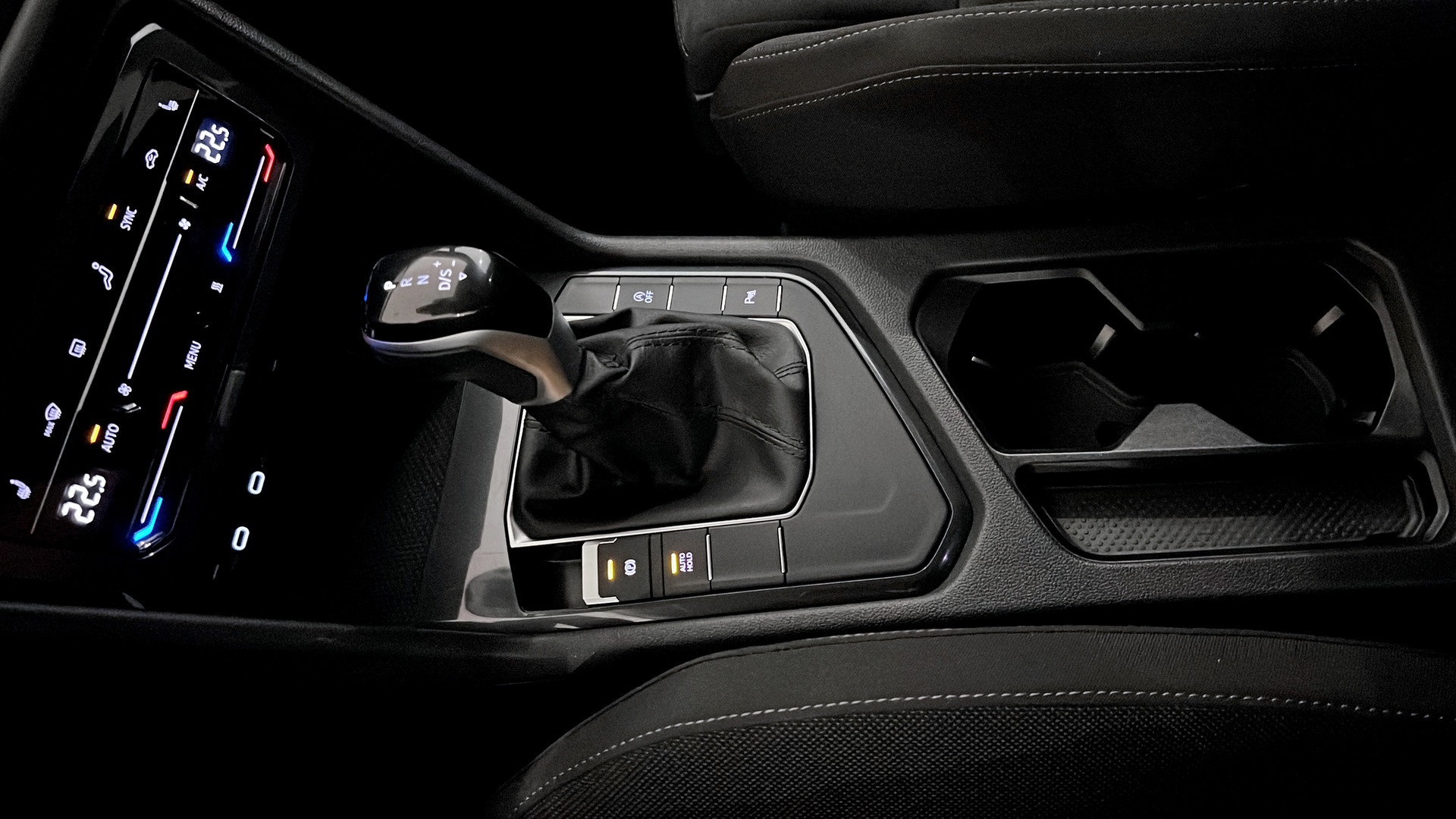 Volkswagen Tiguan Allspace UWG26G