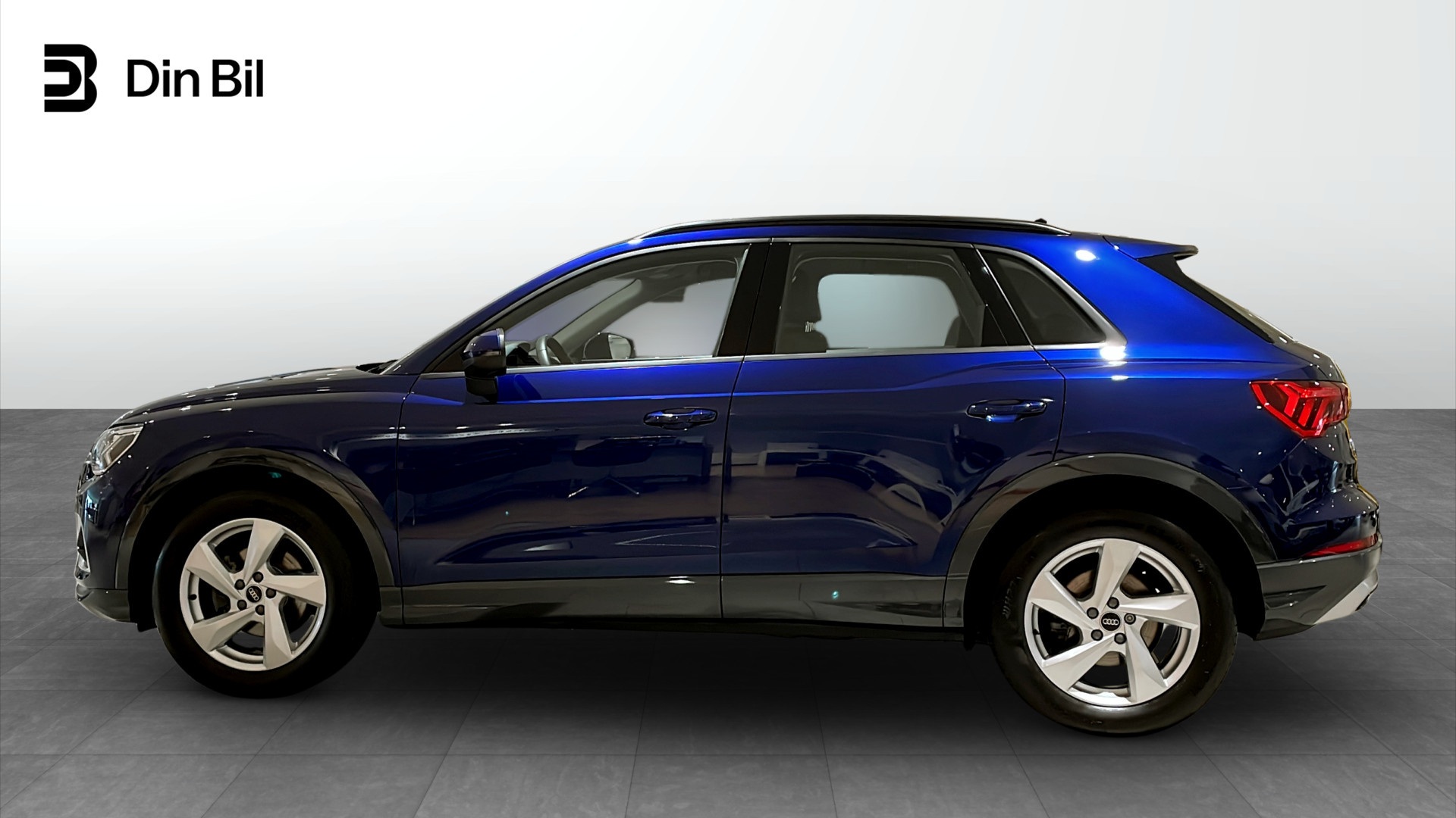 Audi Q3 UWW02R