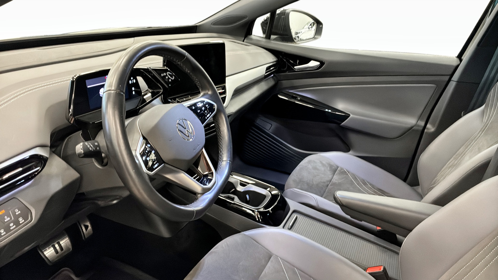 Volkswagen ID.4 UXB99G