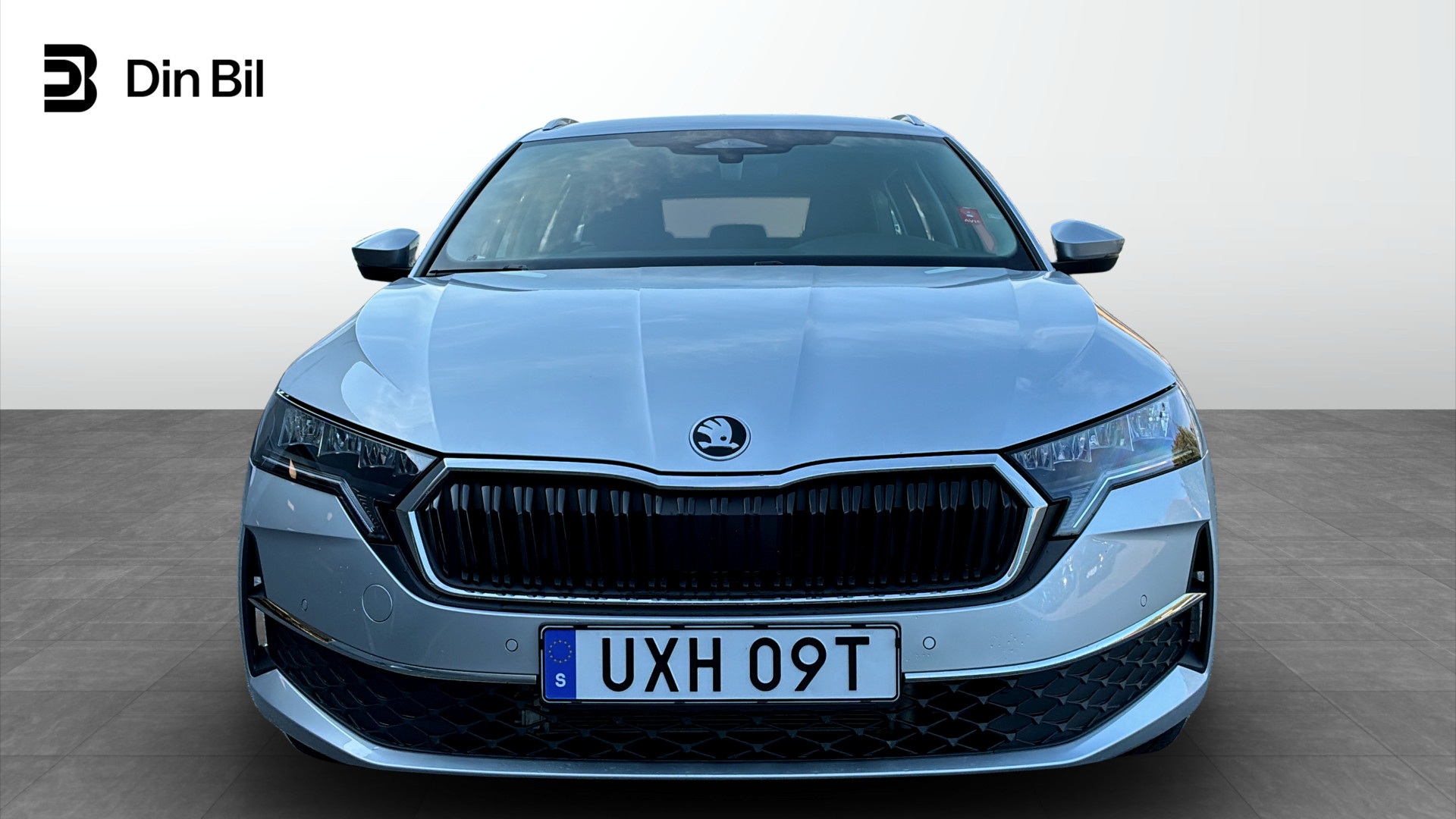 Skoda Octavia Combi UXH09T