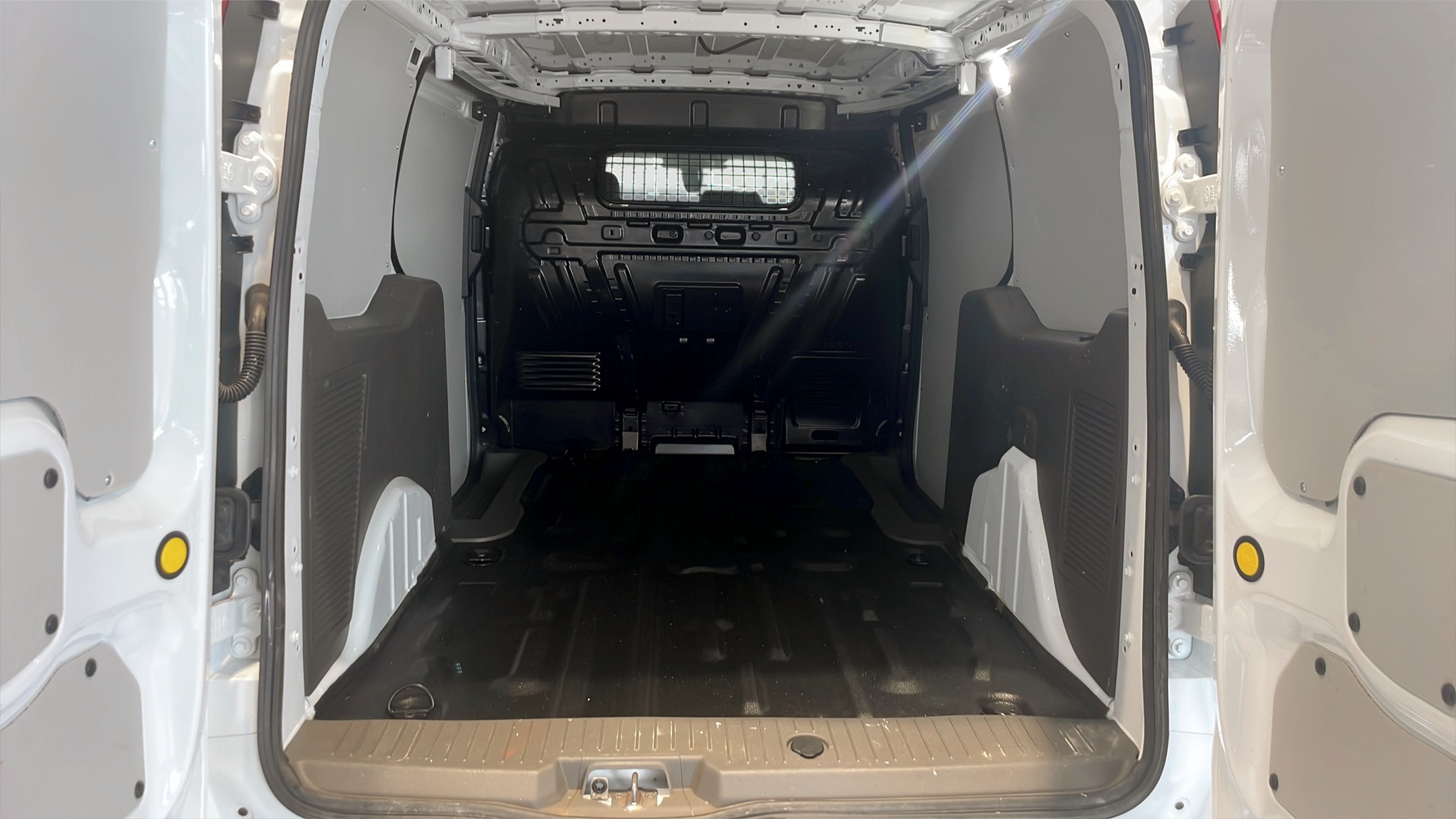 Ford Transit UXU187