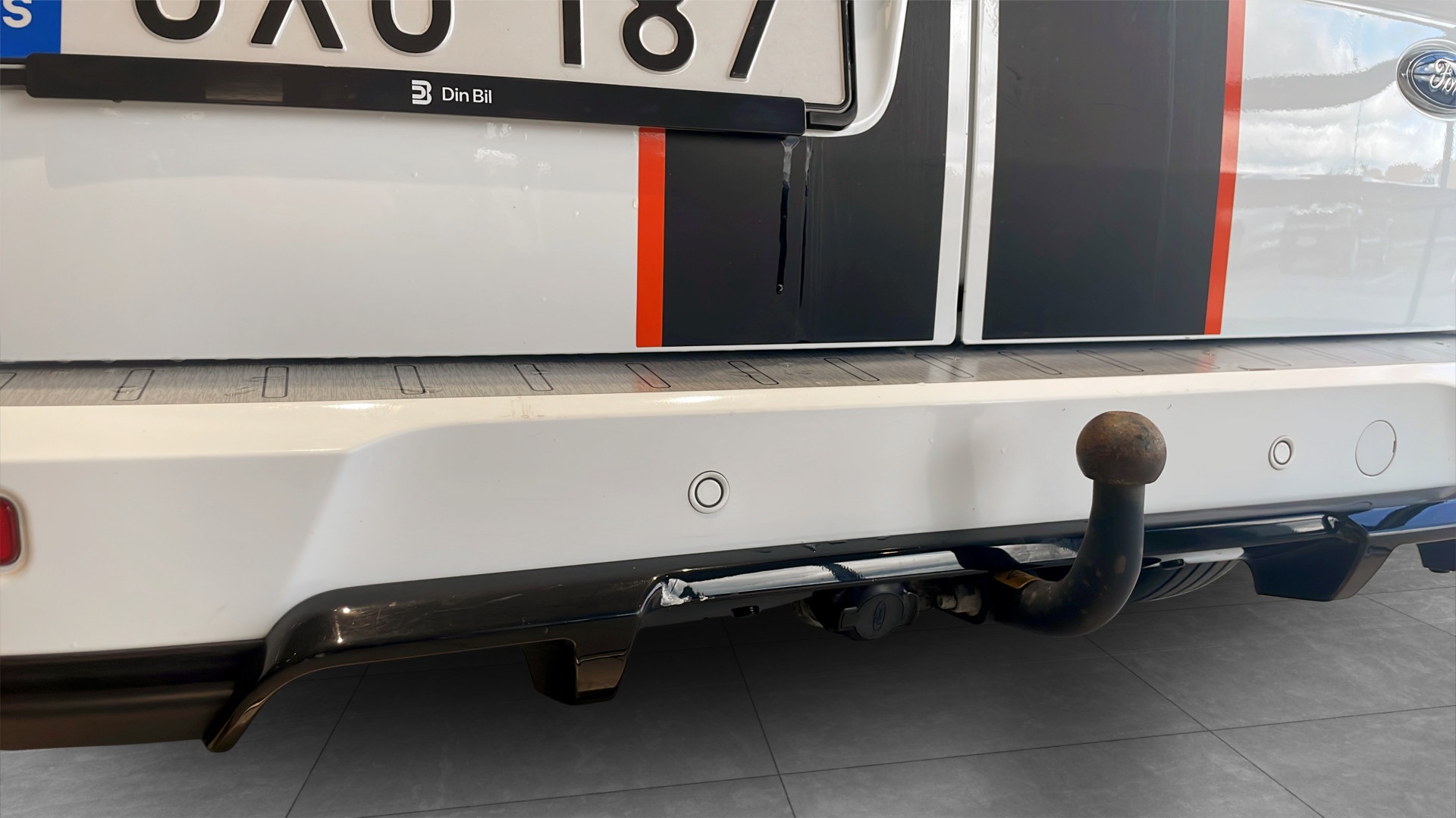 Ford Transit UXU187