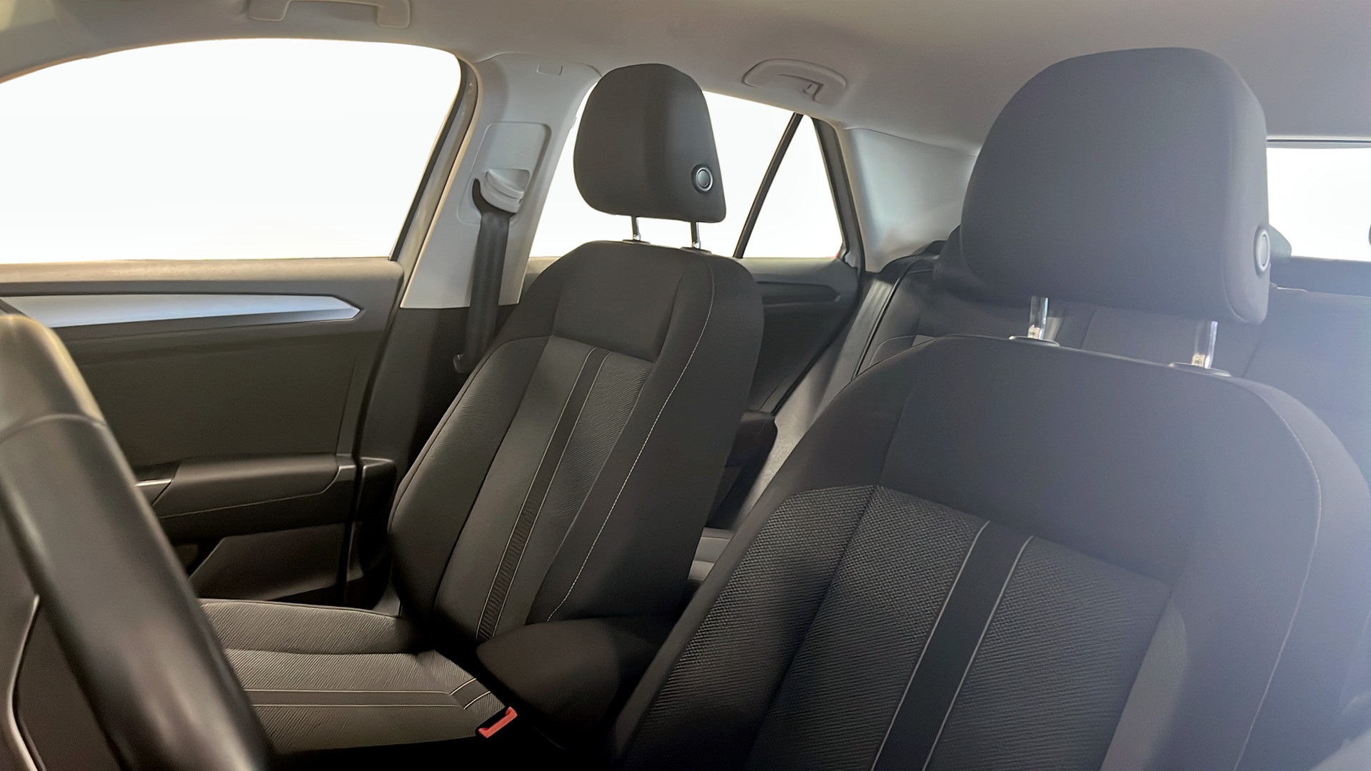 Volkswagen T-Roc UYG89C