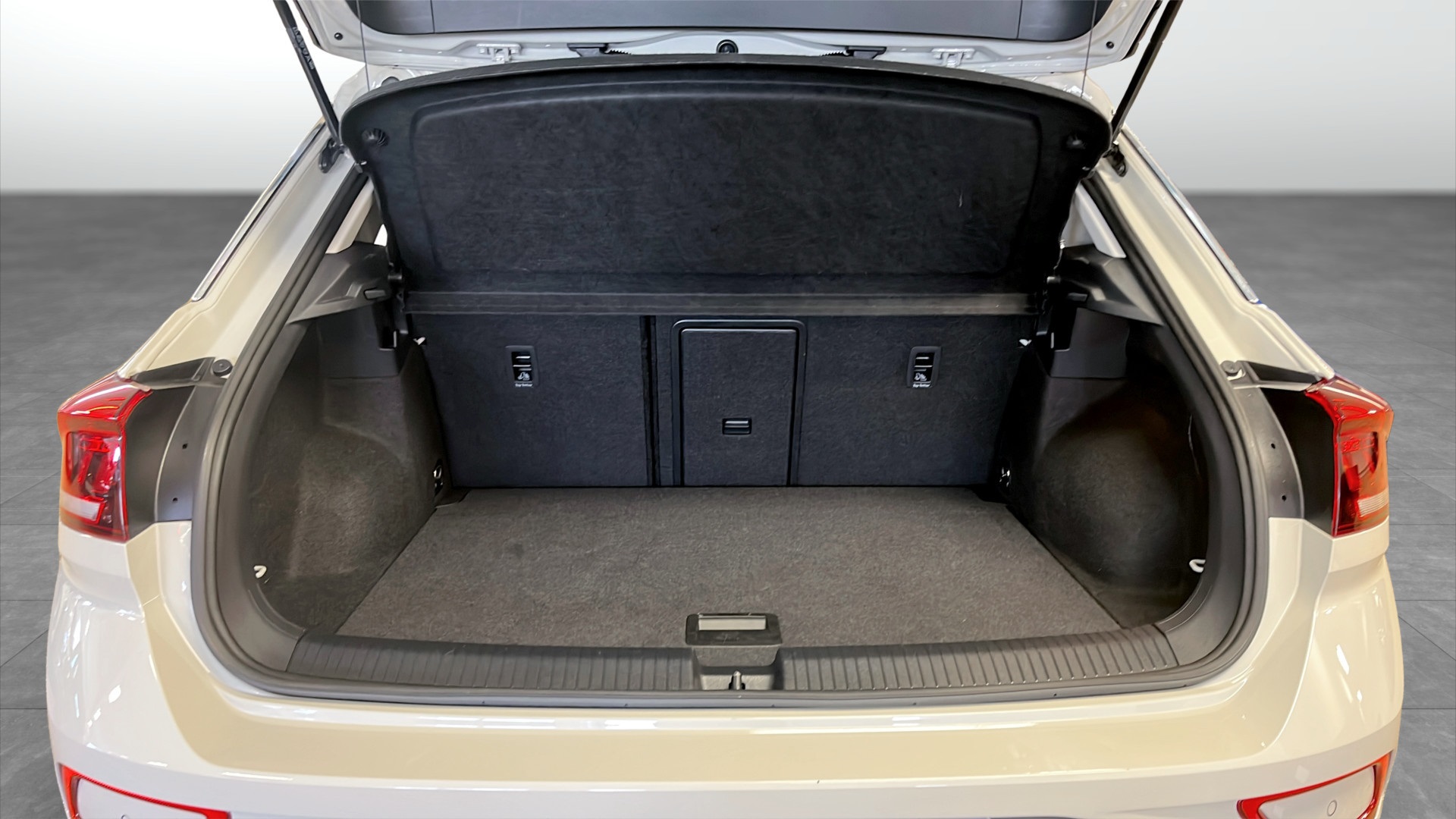 Volkswagen T-Roc UYG89C