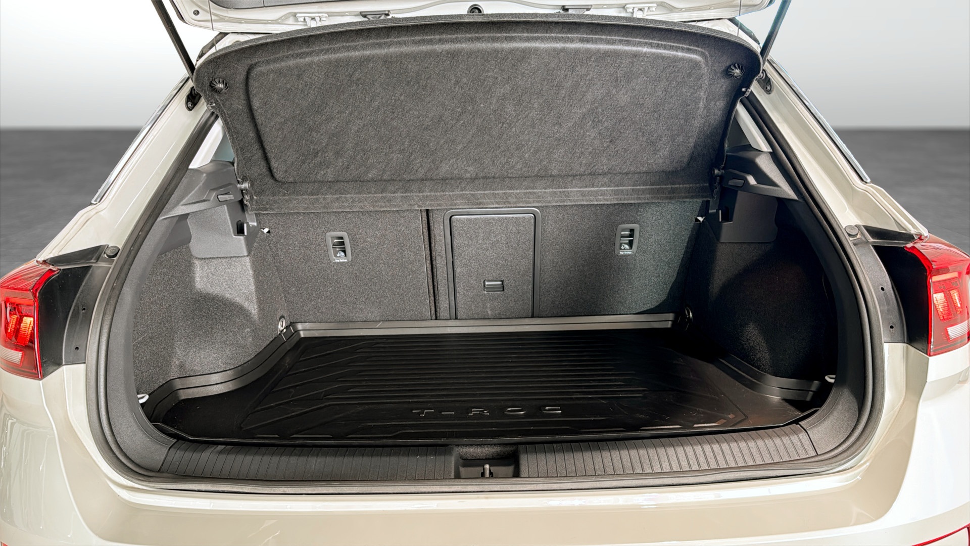 Volkswagen T-Roc UYG90L