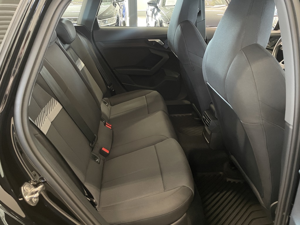 Audi A3 UYM89T
