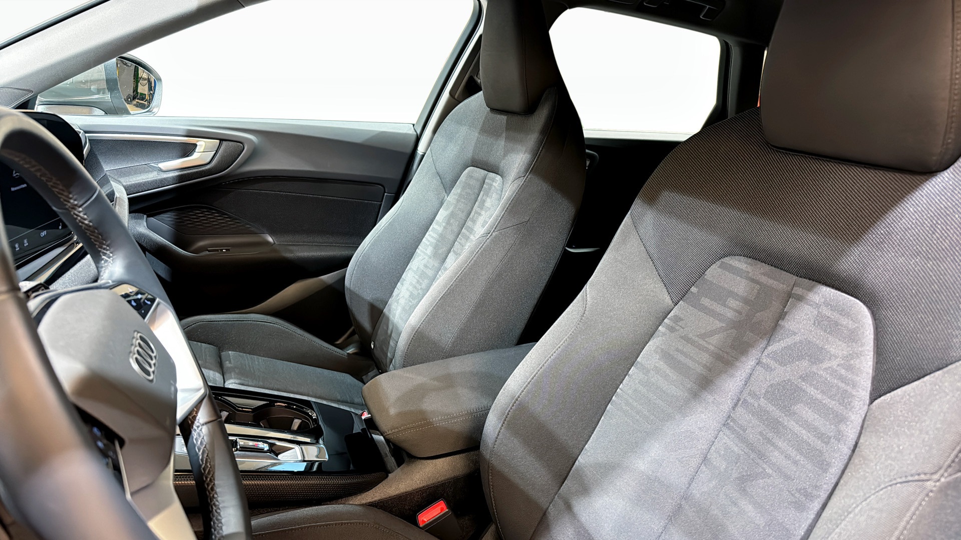 Audi A5 Avant UZJ09S