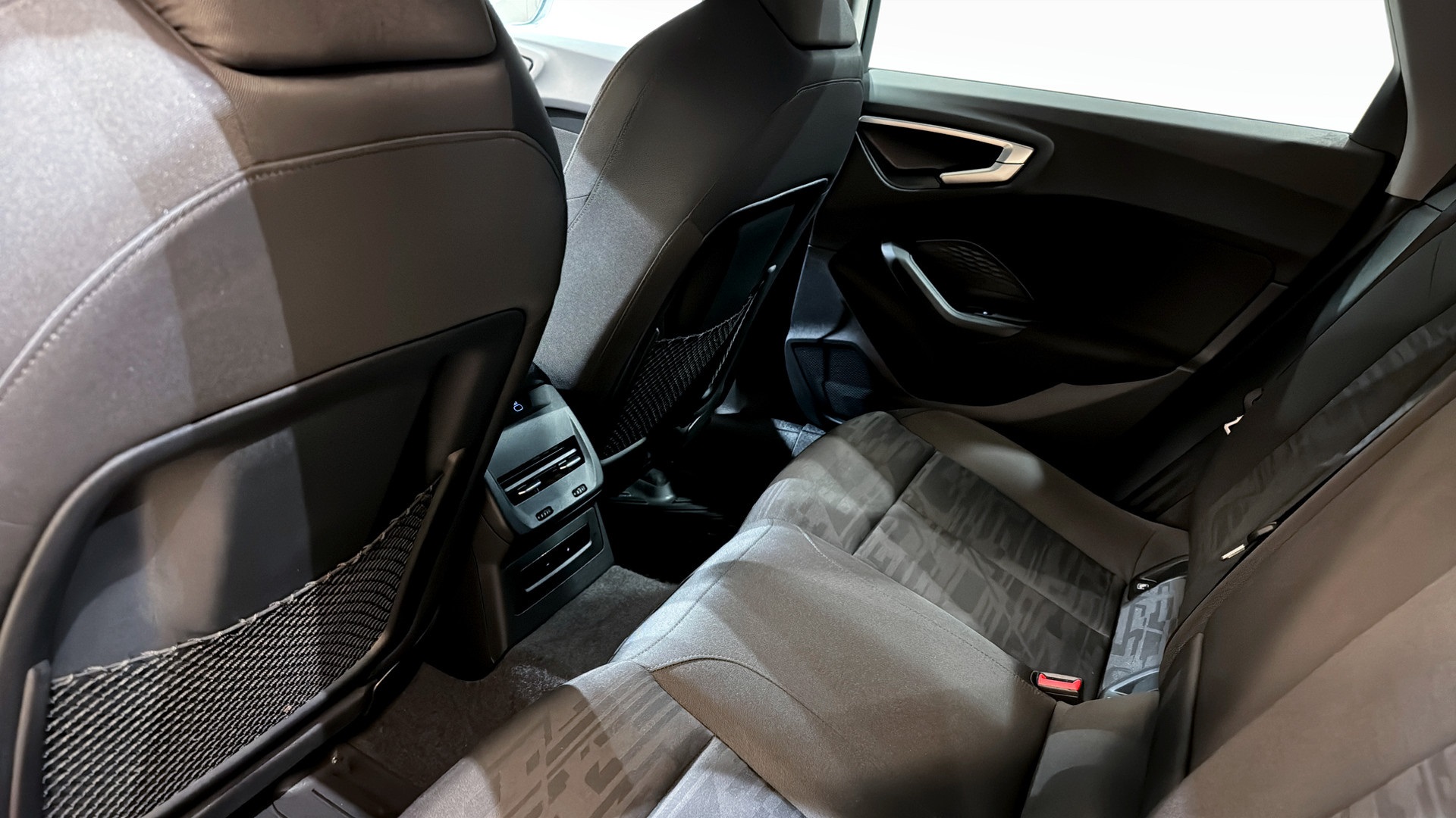 Audi A5 Avant UZJ09S