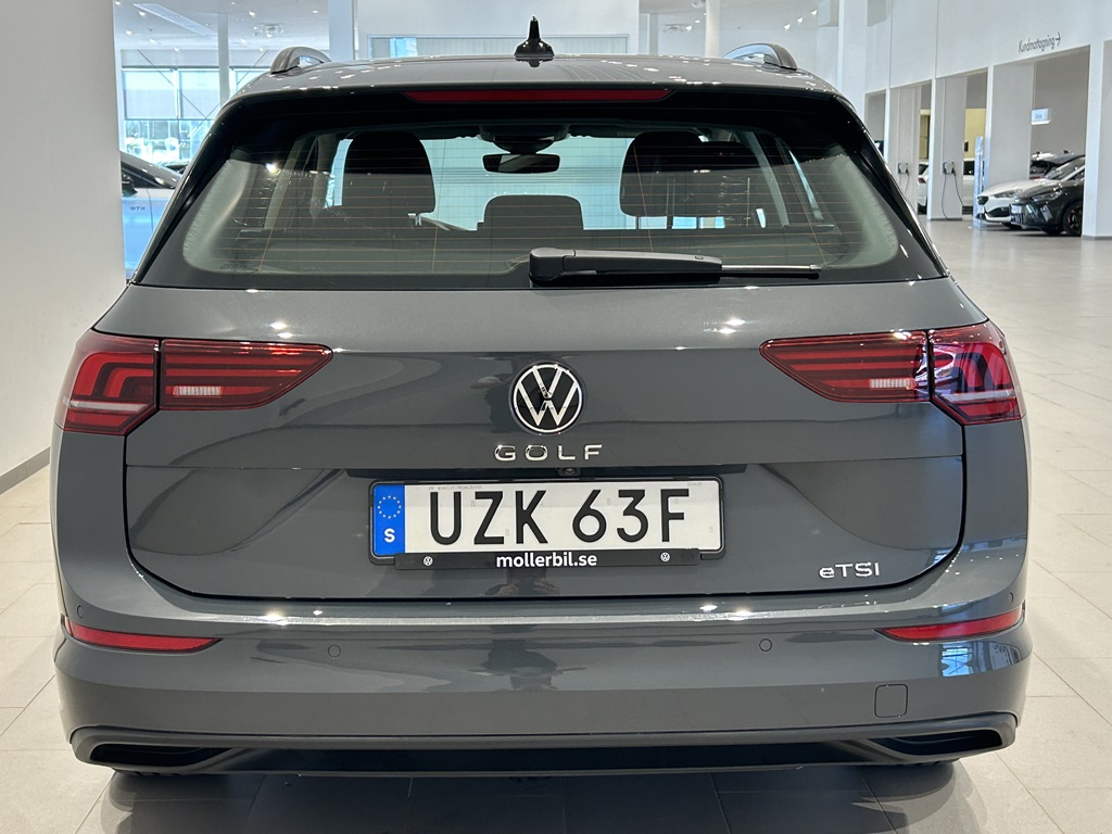 Volkswagen Golf UZK63F