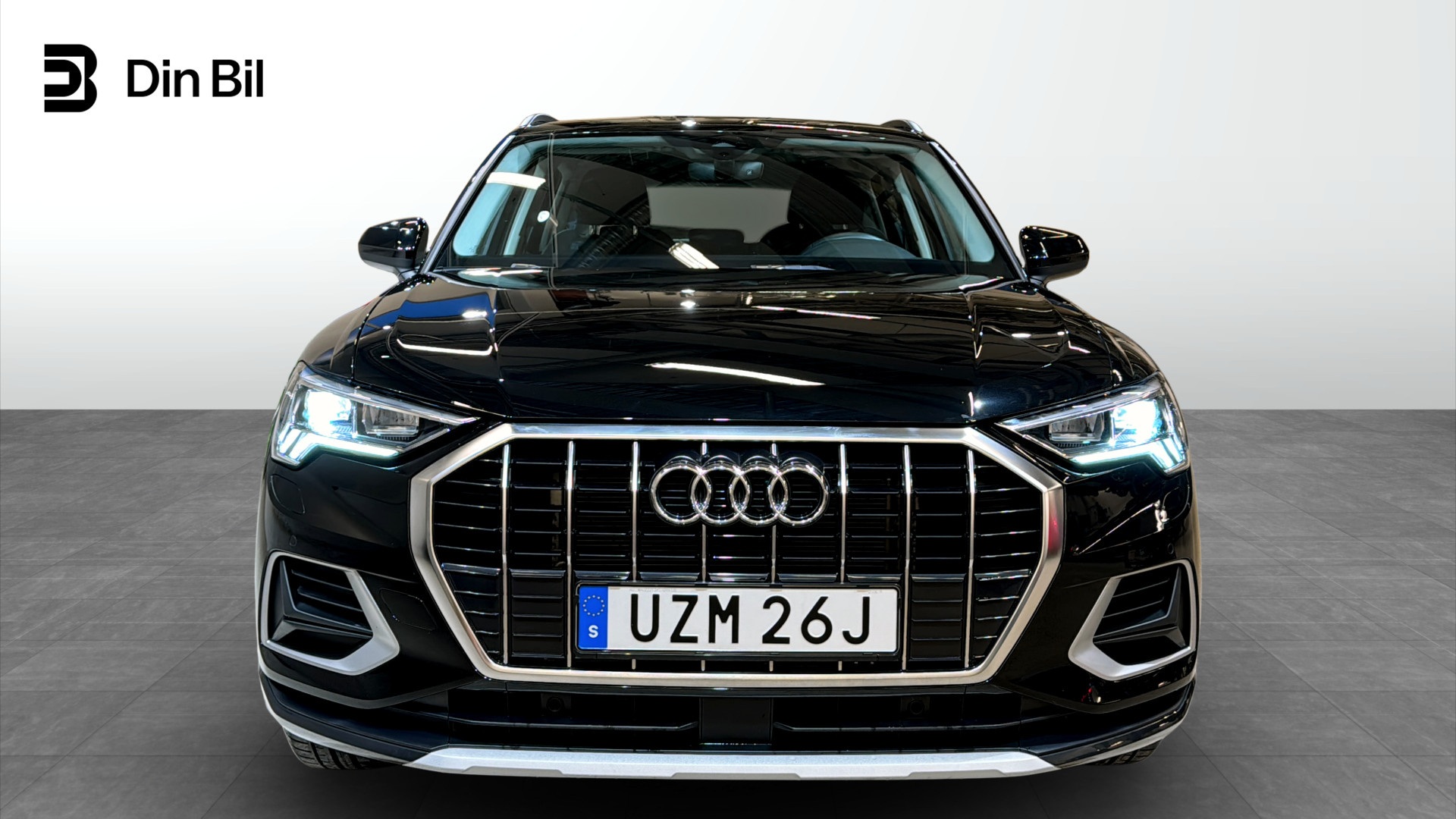 Audi Q3 UZM26J