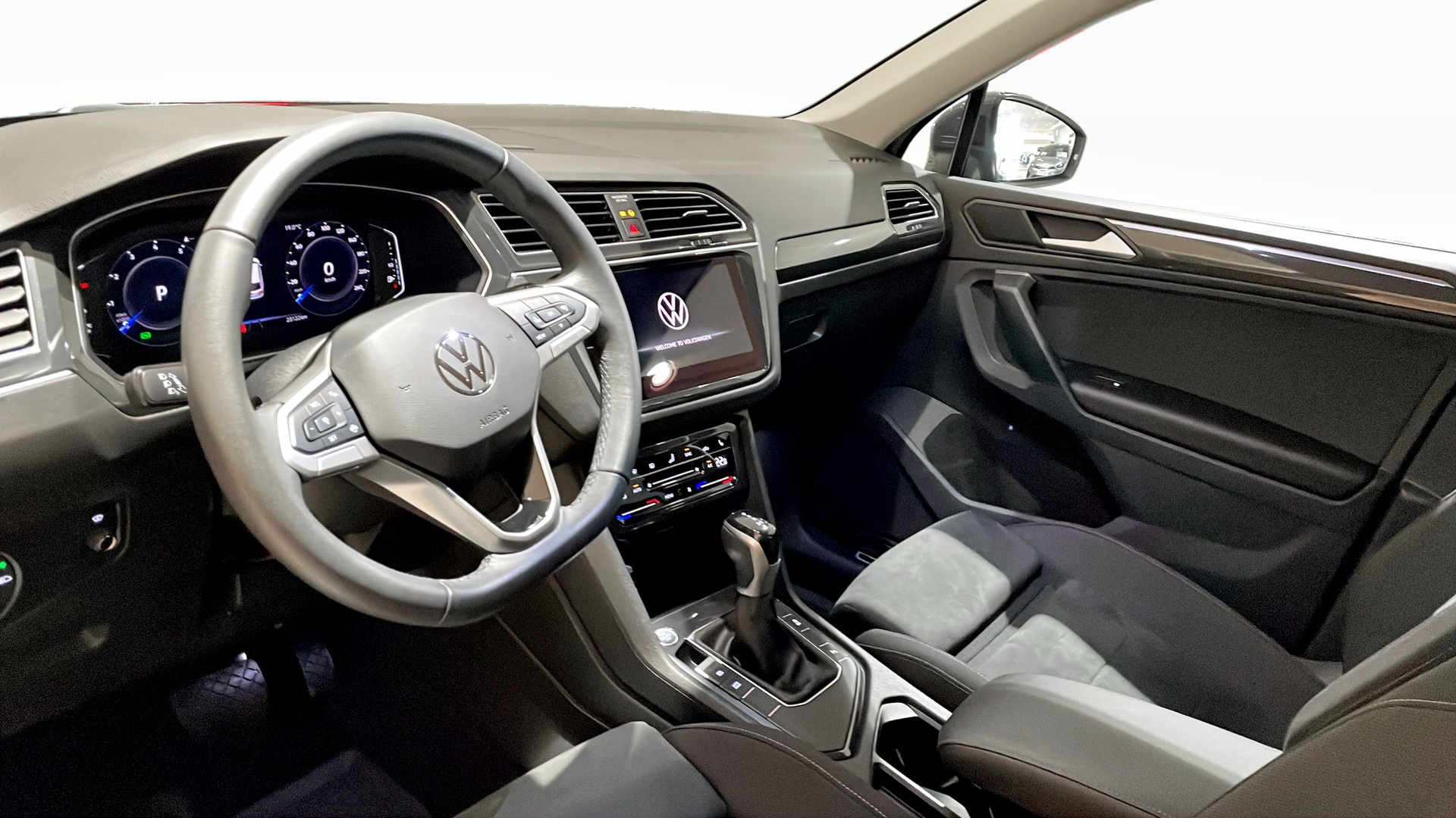 Volkswagen Tiguan WAB41X