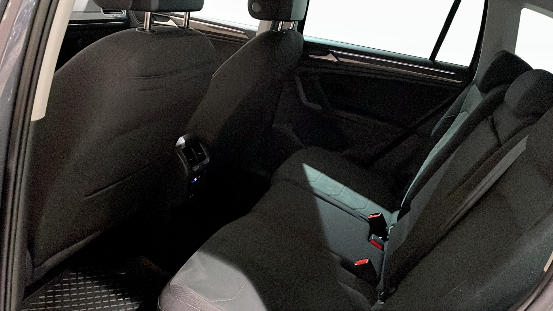 Volkswagen Tiguan WAB41X