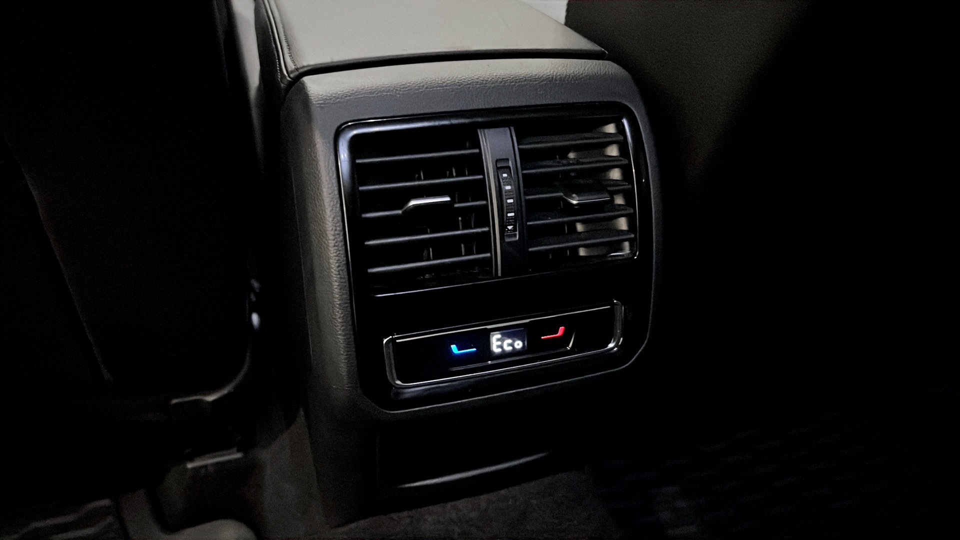Volkswagen Passat WAB63A