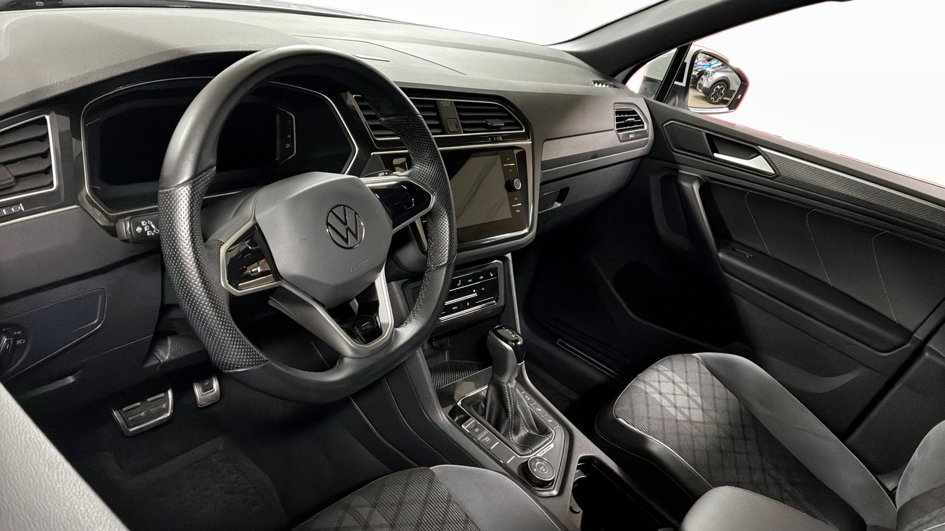 Volkswagen Tiguan WAH98D