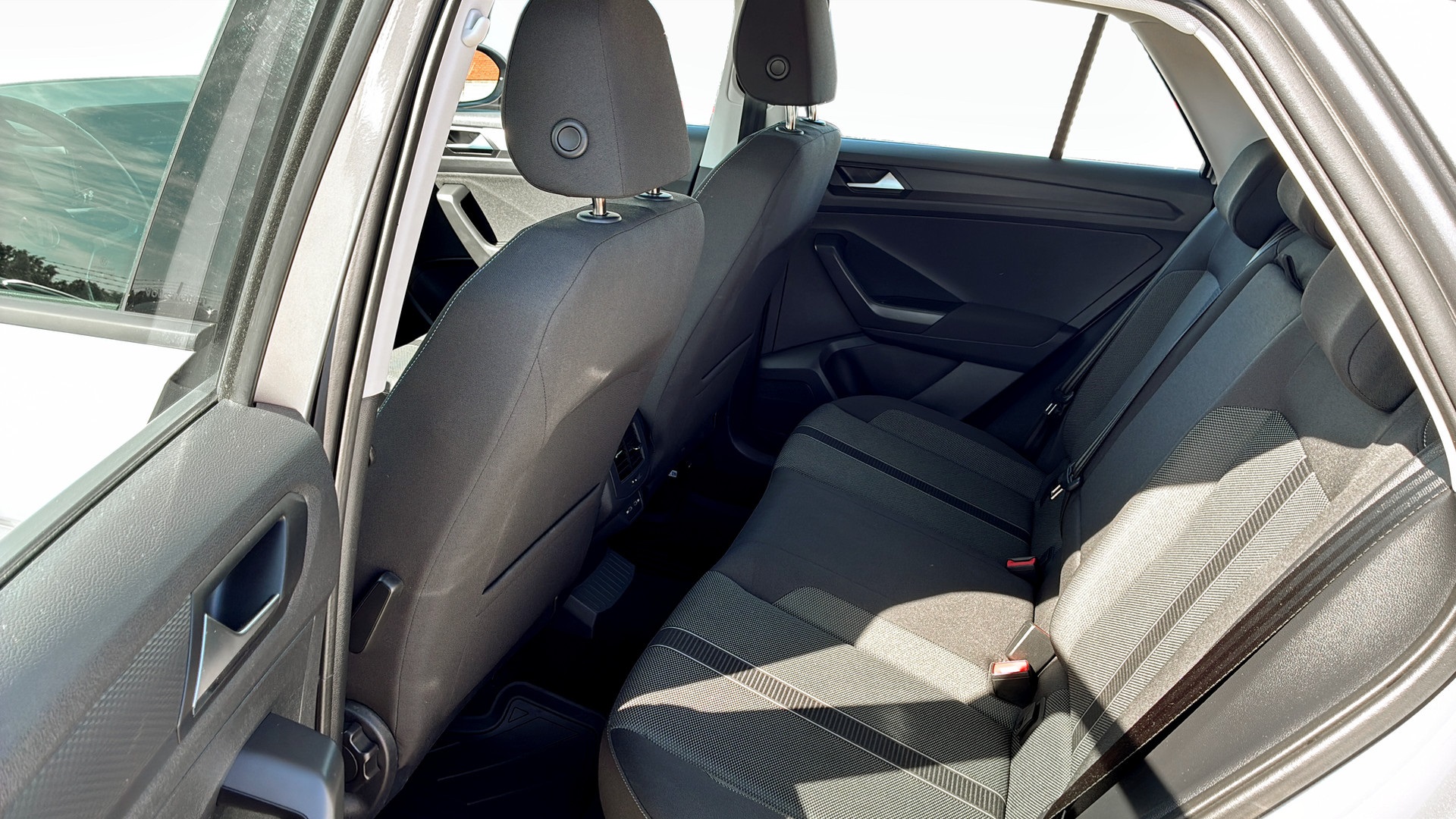 Volkswagen T-Roc WAN36U