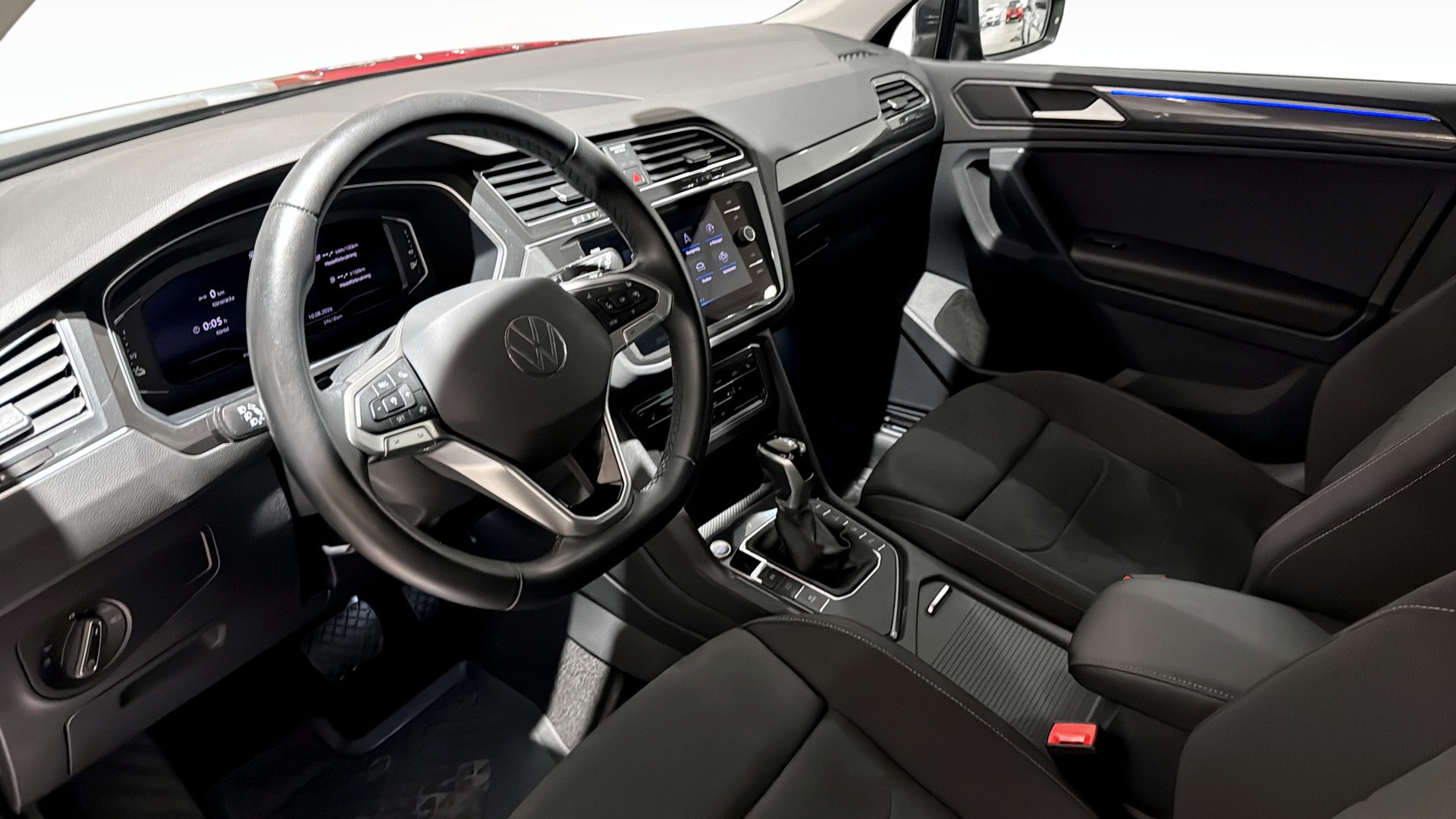 Volkswagen Tiguan WAU68D
