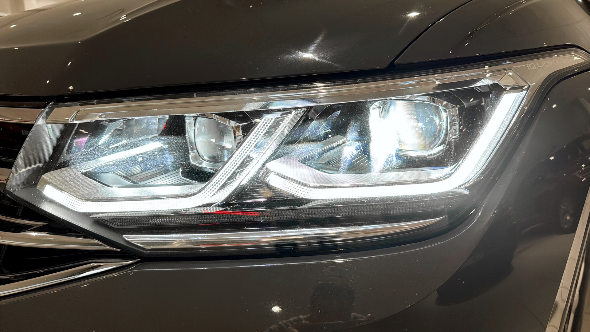 Volkswagen Tiguan WAU68D
