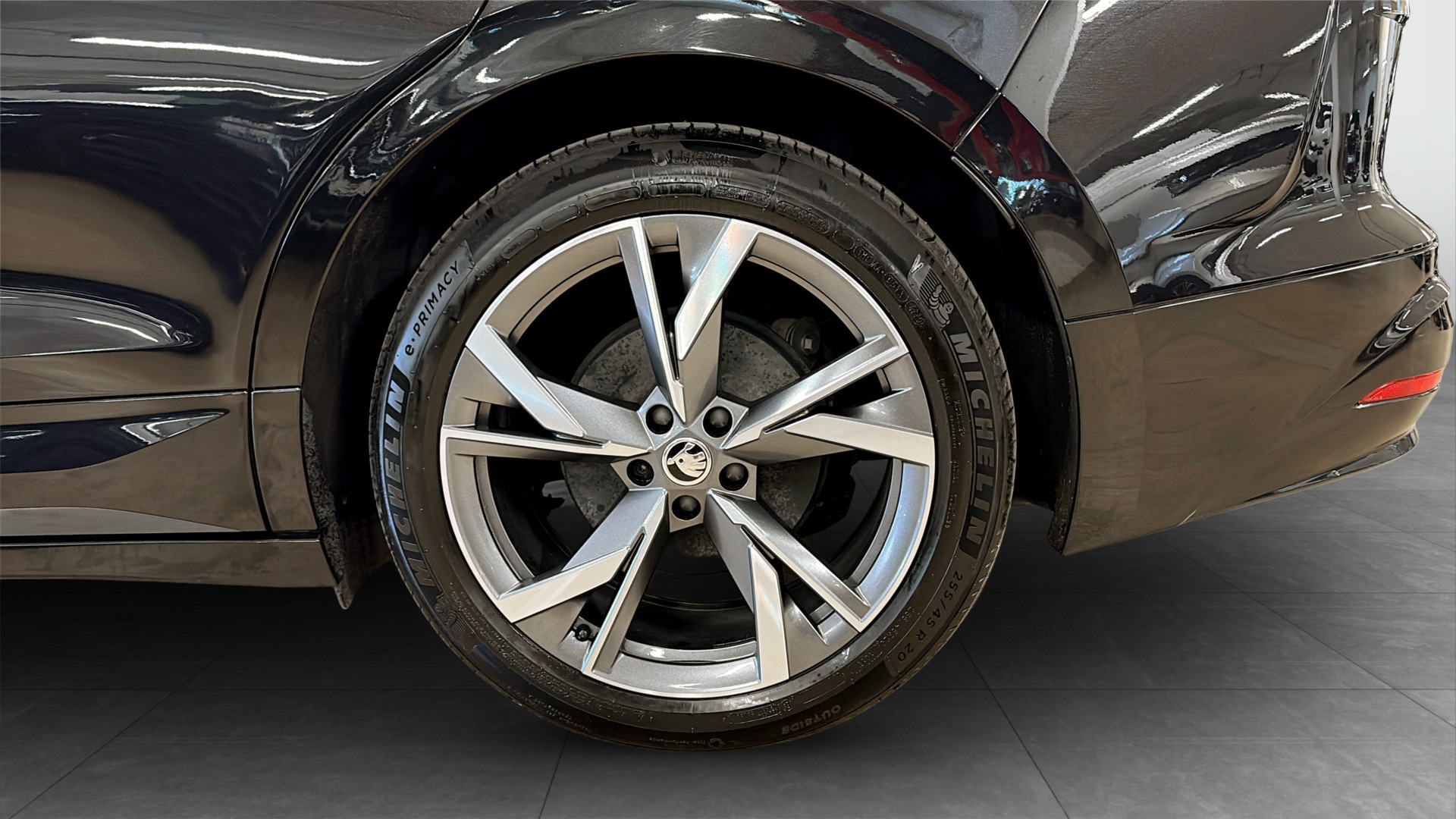 Skoda Enyaq WAX12X