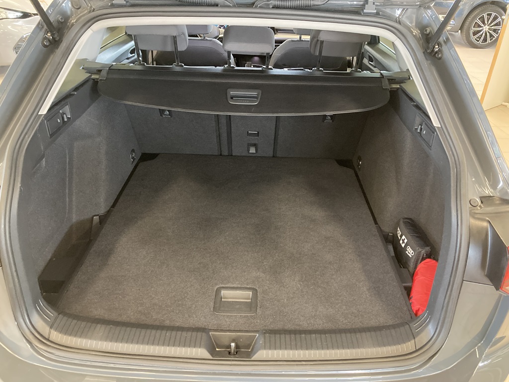 Volkswagen Golf WAZ43L