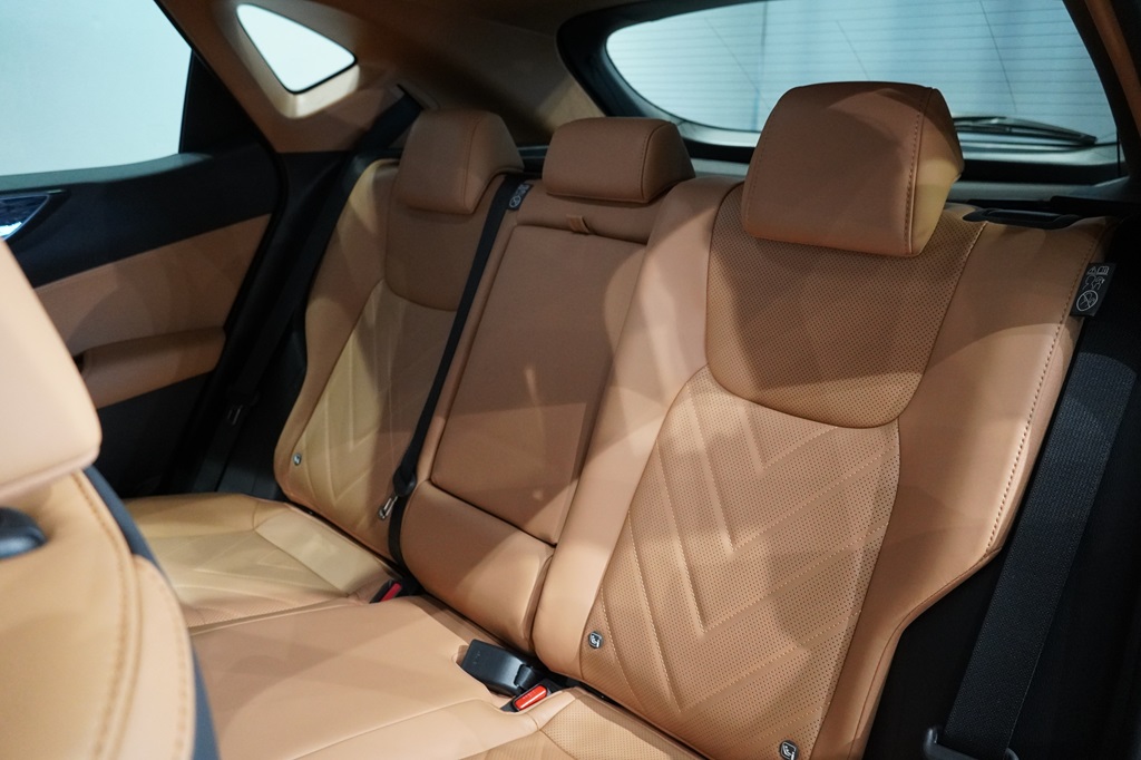 Lexus NX 450h WBC23M