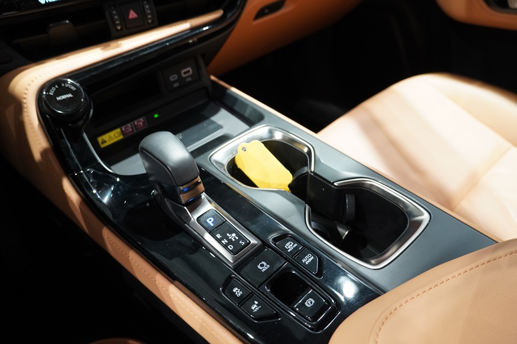 Lexus NX 450h WBC23M