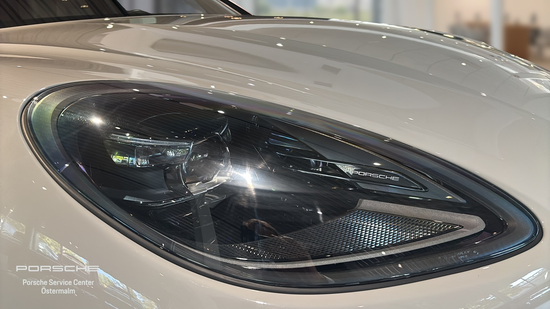 Porsche Macan WBF69L
