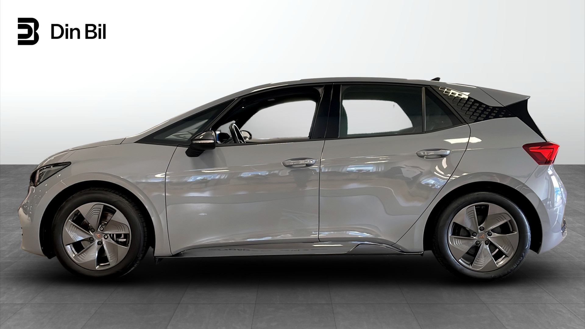 SEAT ElBorn WBG11L