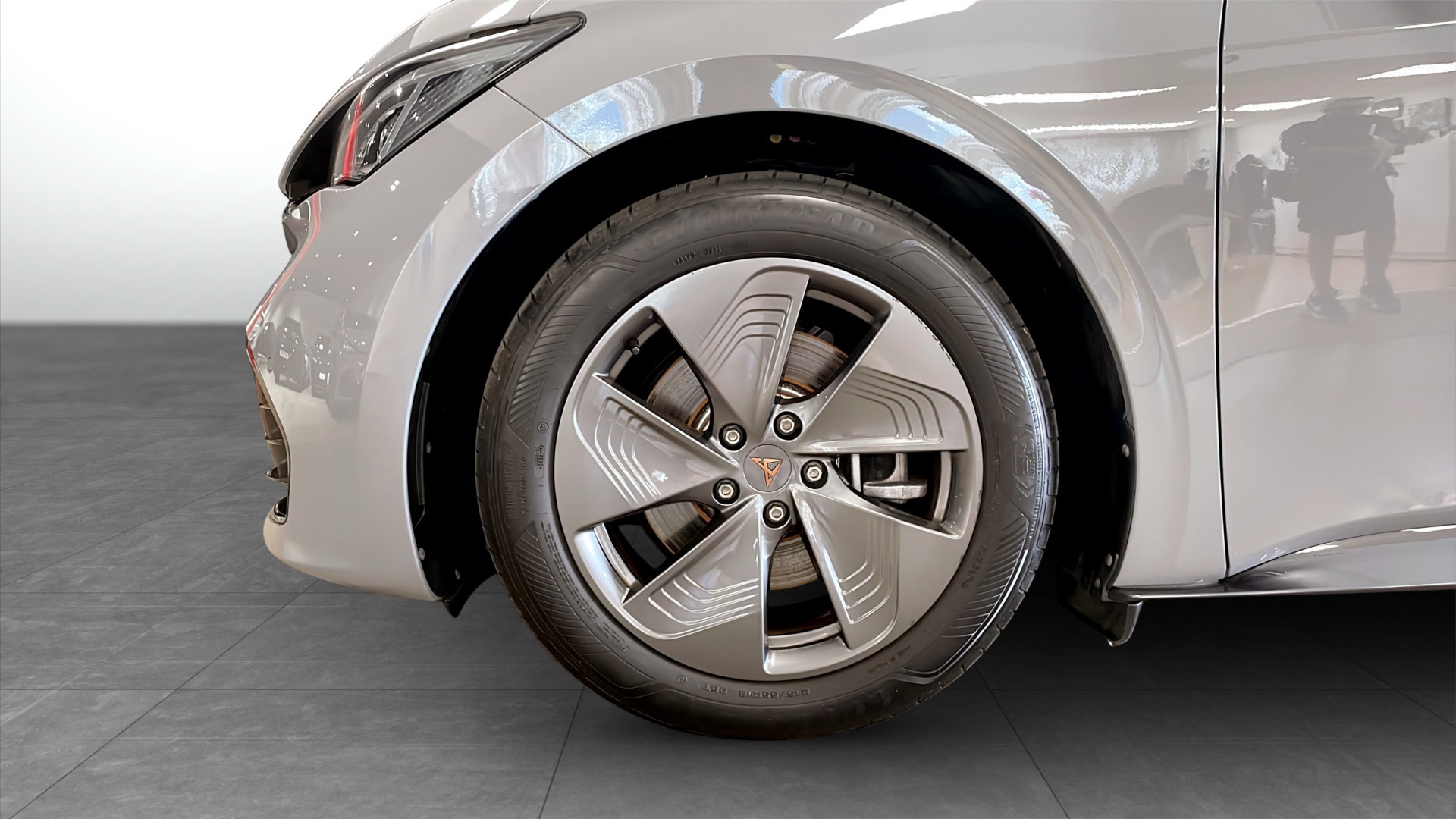 SEAT ElBorn WBG11L