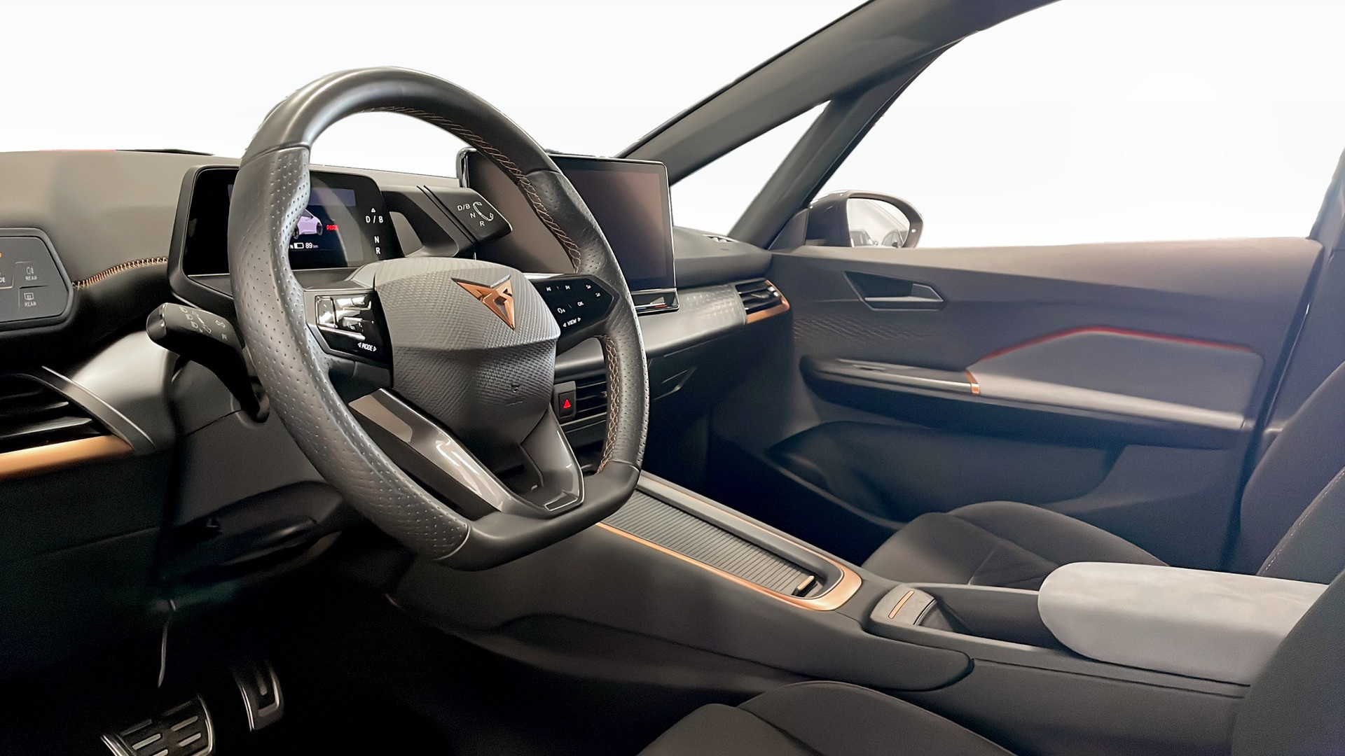 SEAT ElBorn WBG11L