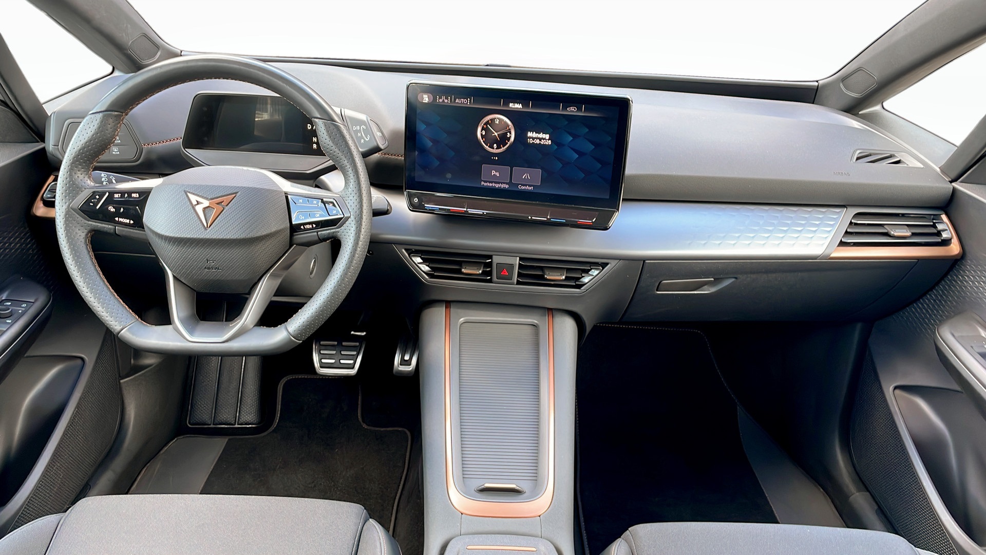 SEAT ElBorn WBG11L
