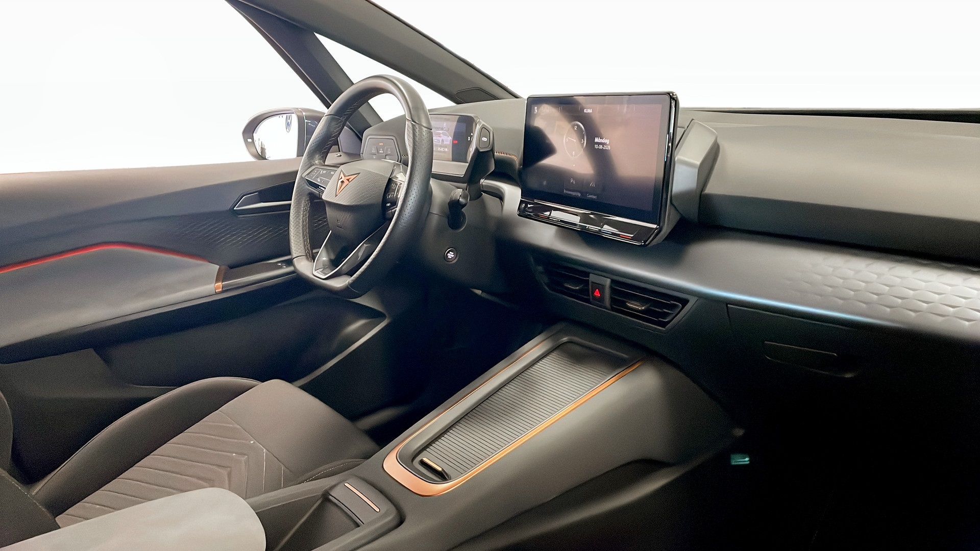 SEAT ElBorn WBG11L
