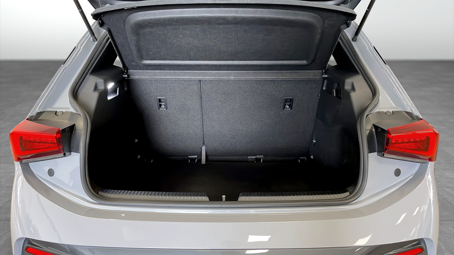 SEAT ElBorn WBG11L