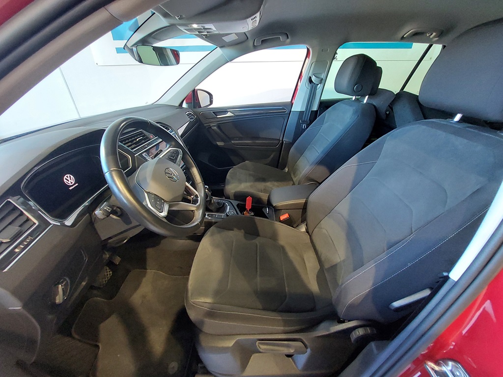 Volkswagen Tiguan WBG84U