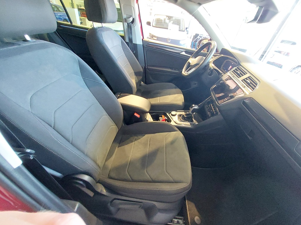 Volkswagen Tiguan WBG84U