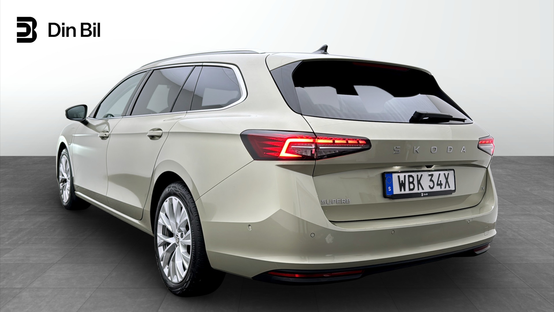 Skoda Superb Combi WBK34X