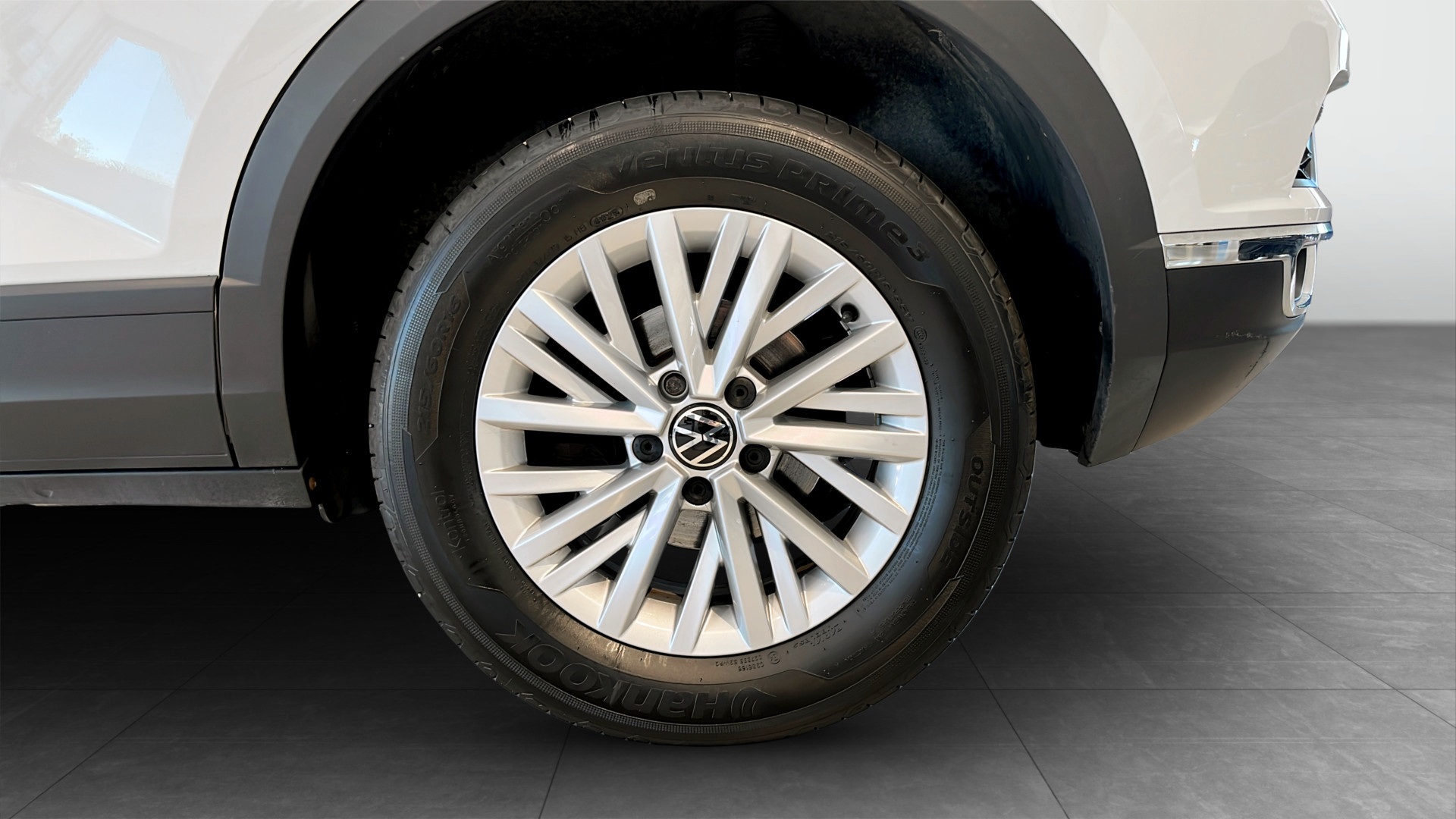 Volkswagen T-Roc WBL81E