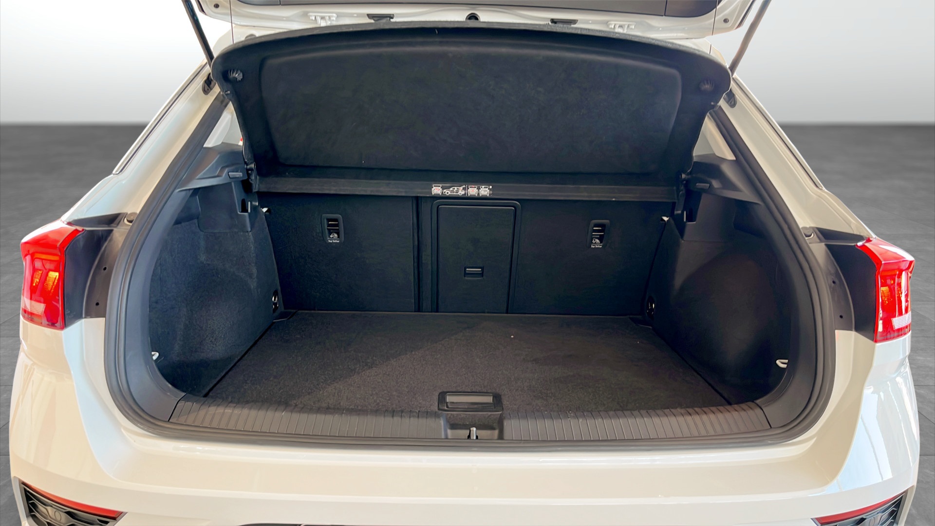 Volkswagen T-Roc WBL81E
