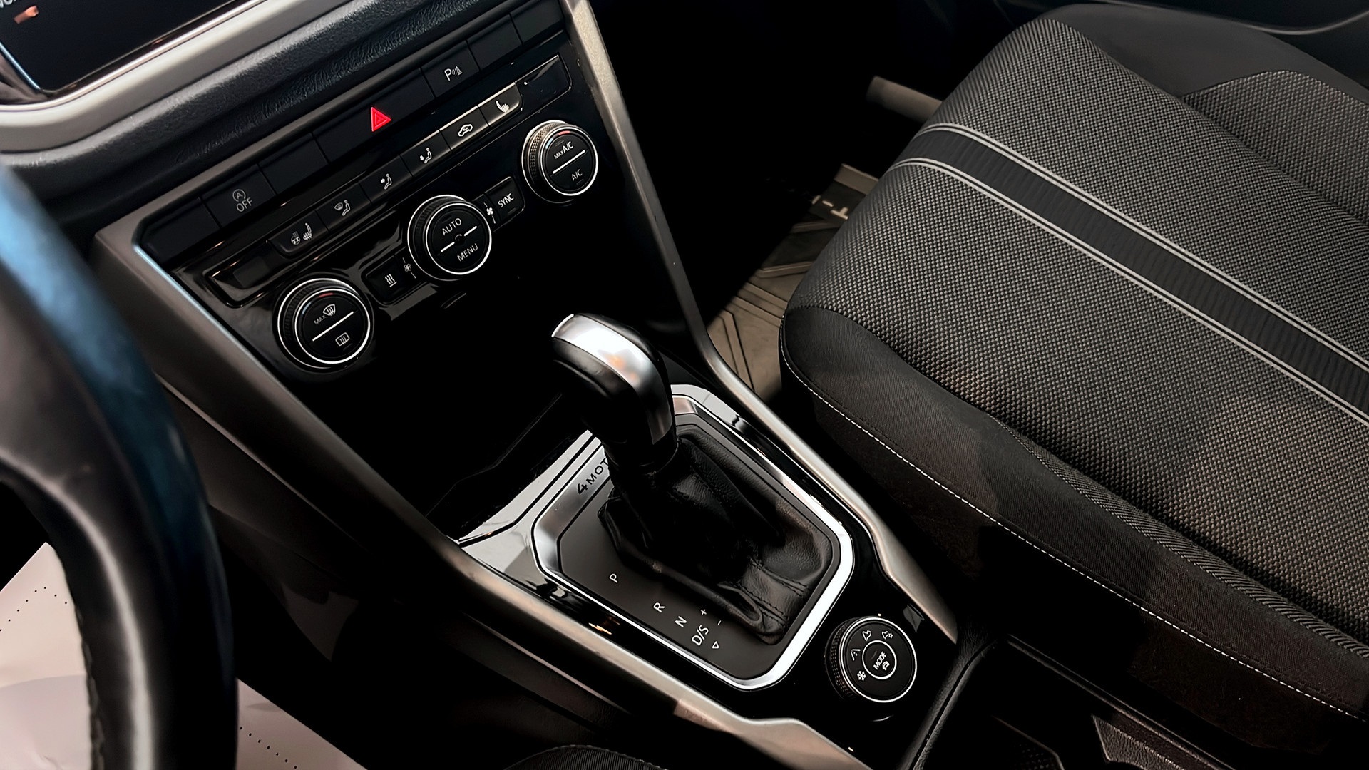 Volkswagen T-Roc WBL81E