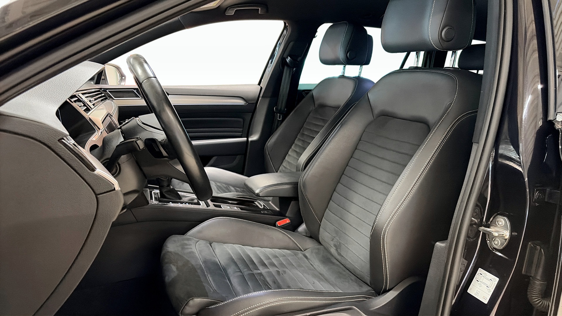 Volkswagen Passat WBM59U