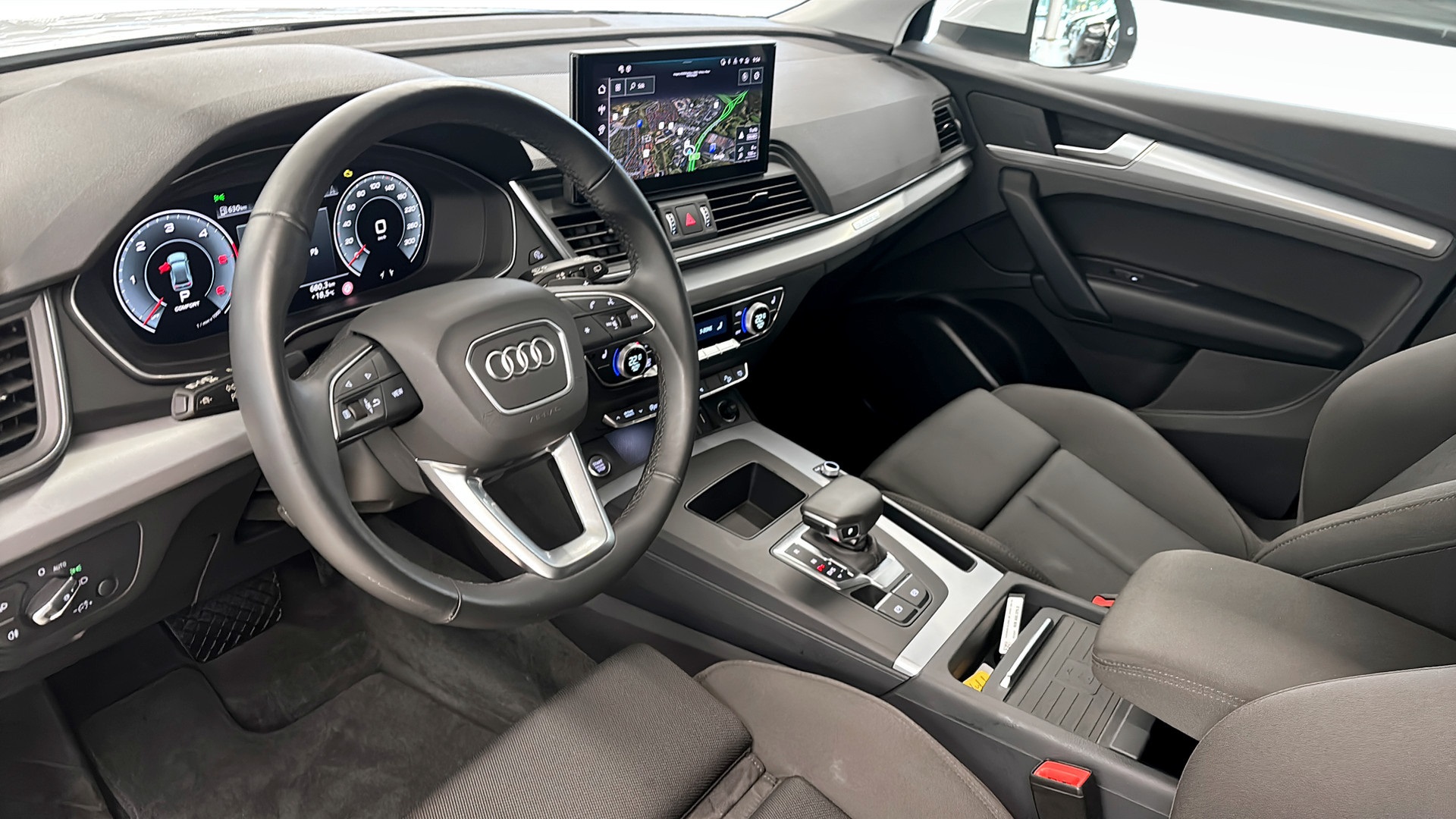 Audi Q5 WBX88P