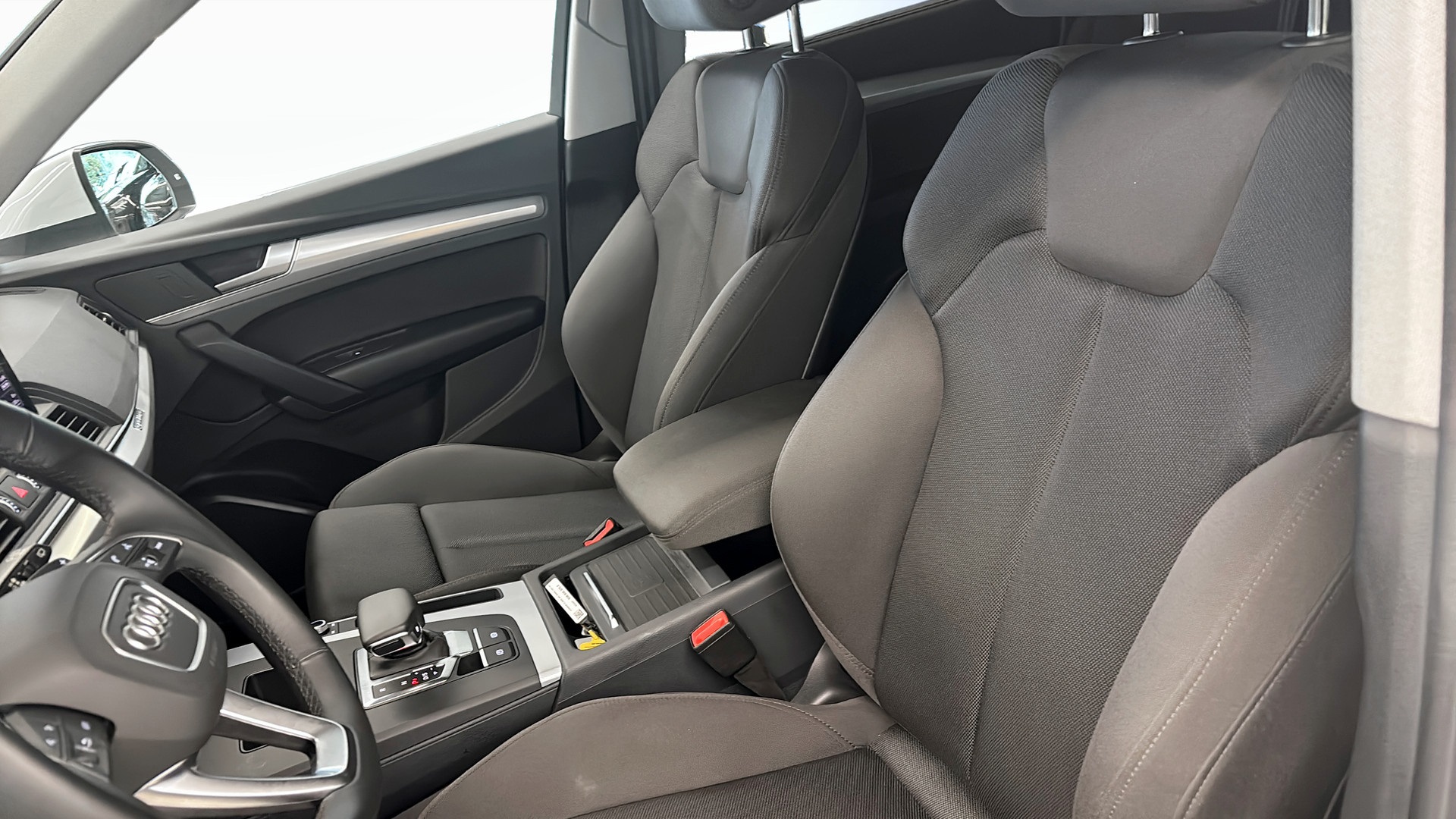 Audi Q5 WBX88P