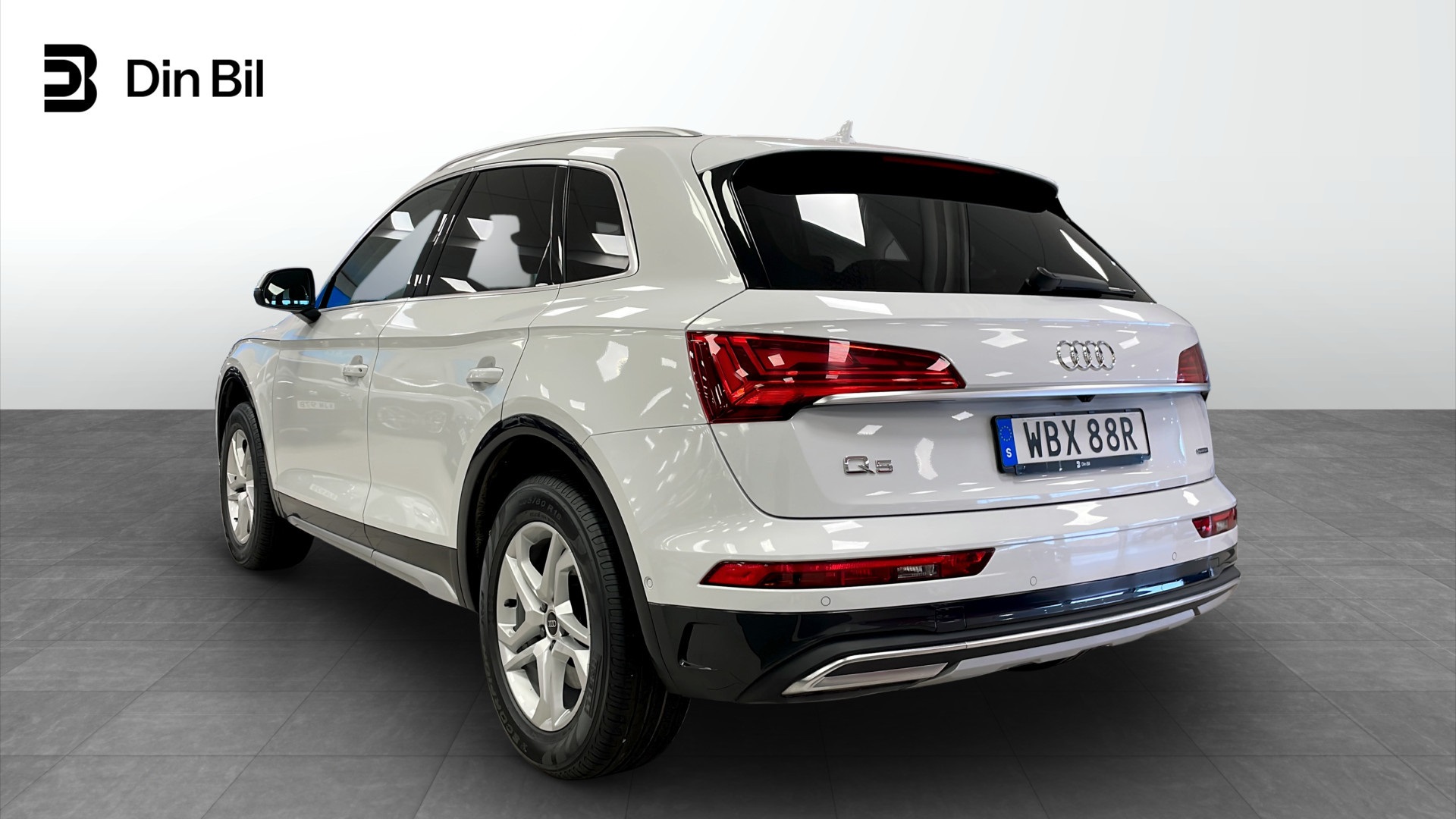 Audi Q5 WBX88R