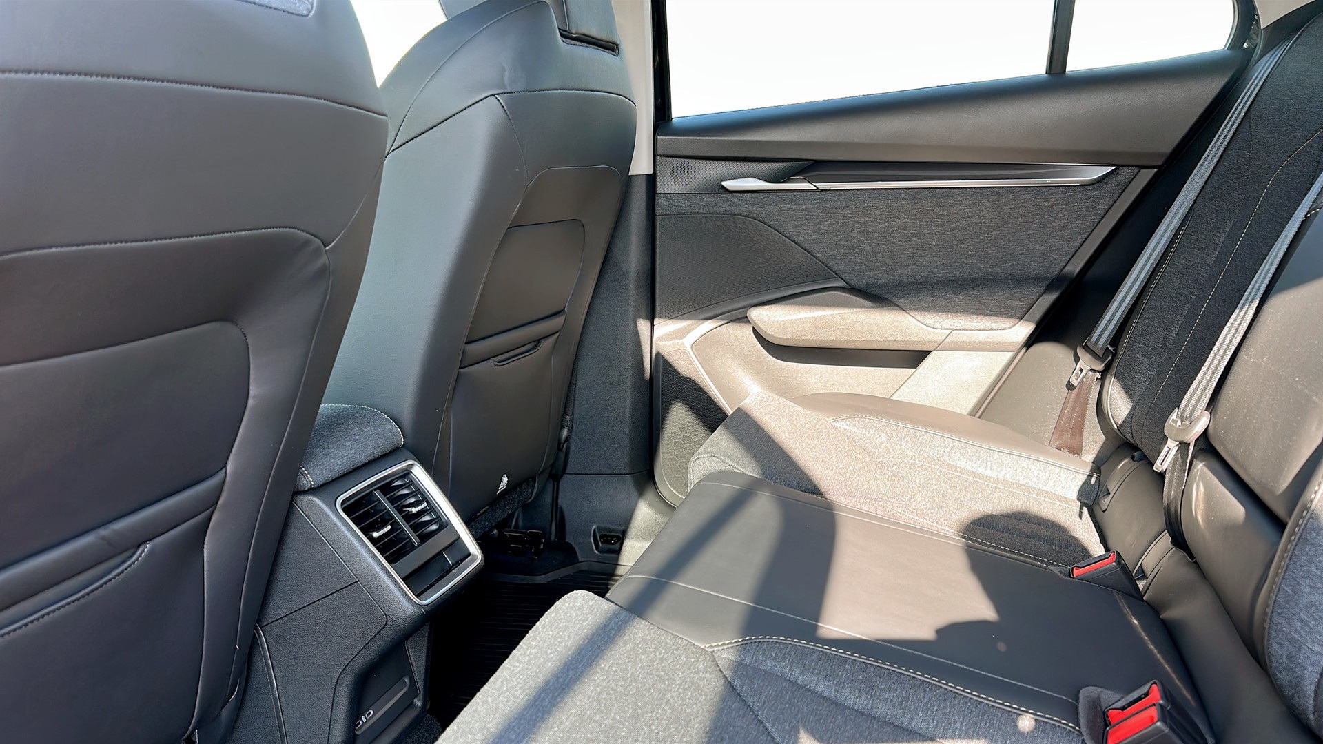 Skoda Elroq WBZ60T