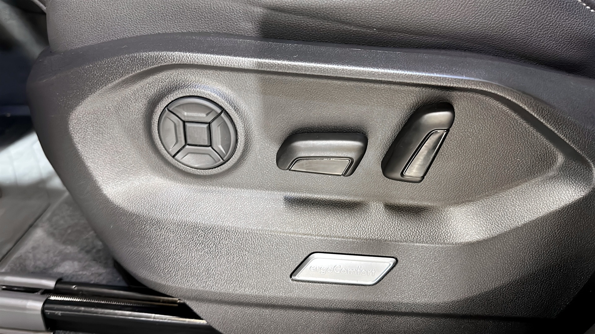 Volkswagen Touareg WBZ816
