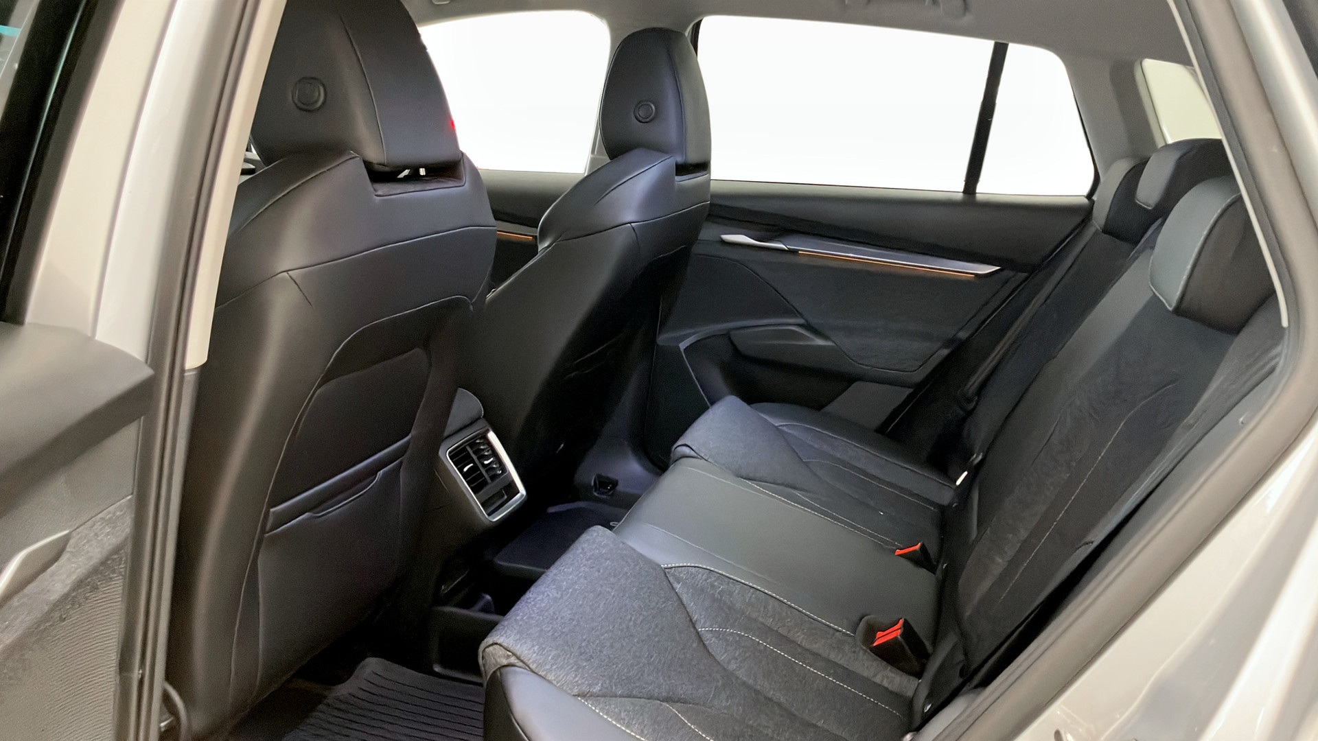 Skoda Elroq WCC33R