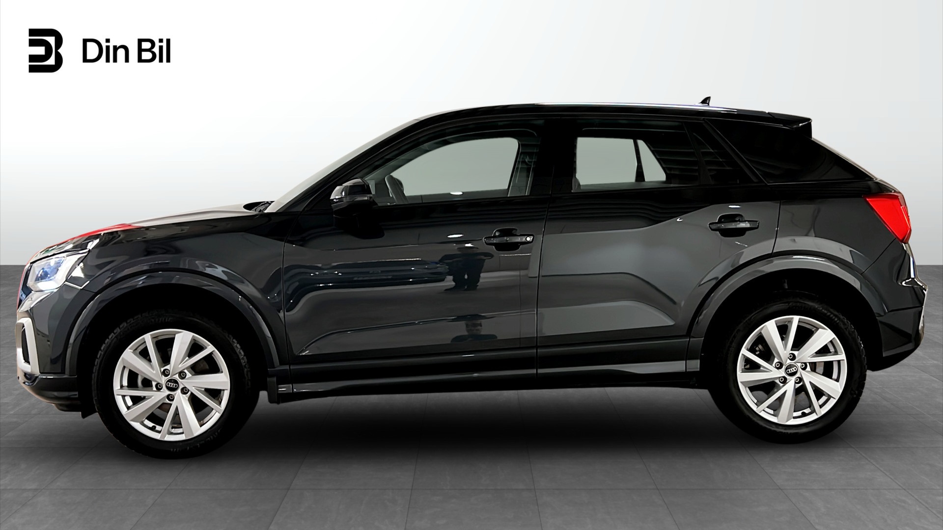 Audi Q2 WCC58M