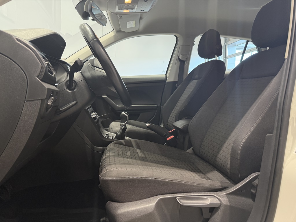 Volkswagen T-Cross WCC819