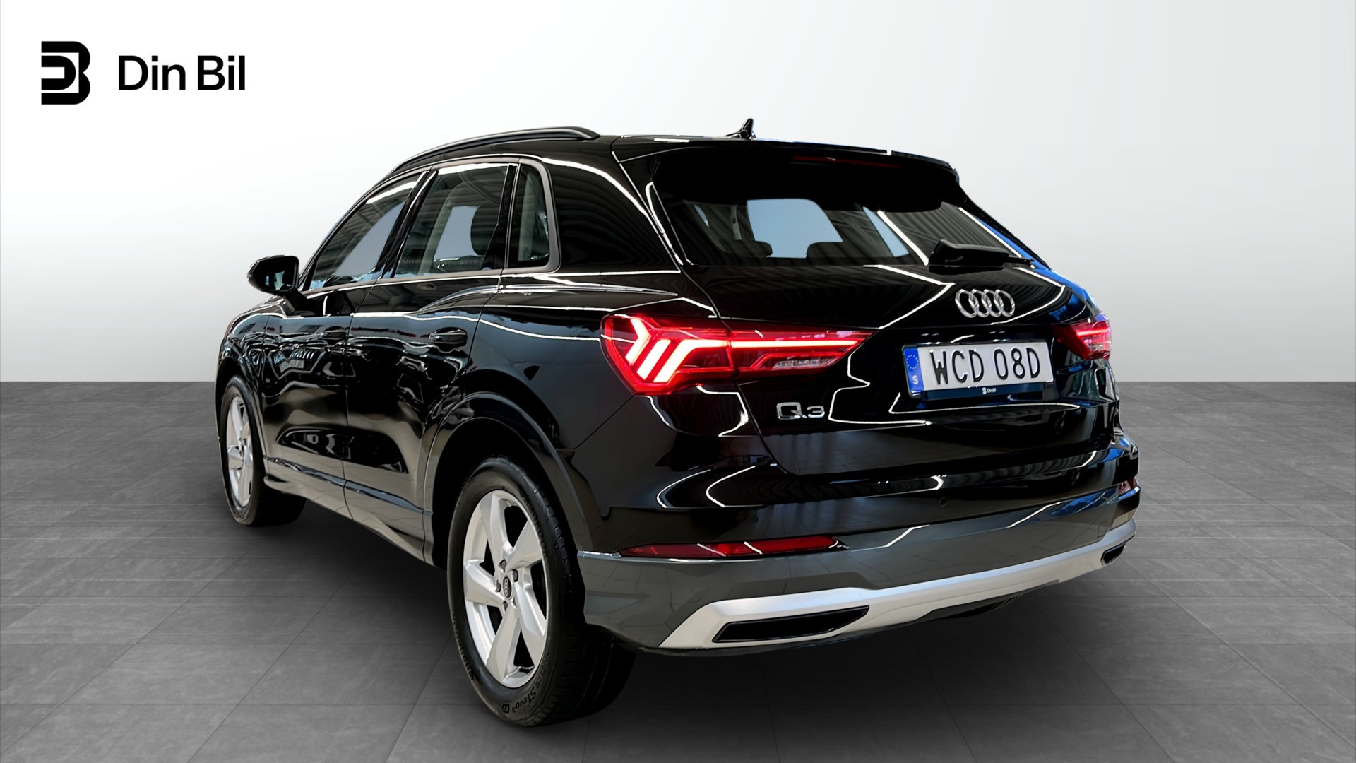 Audi Q3 WCD08D